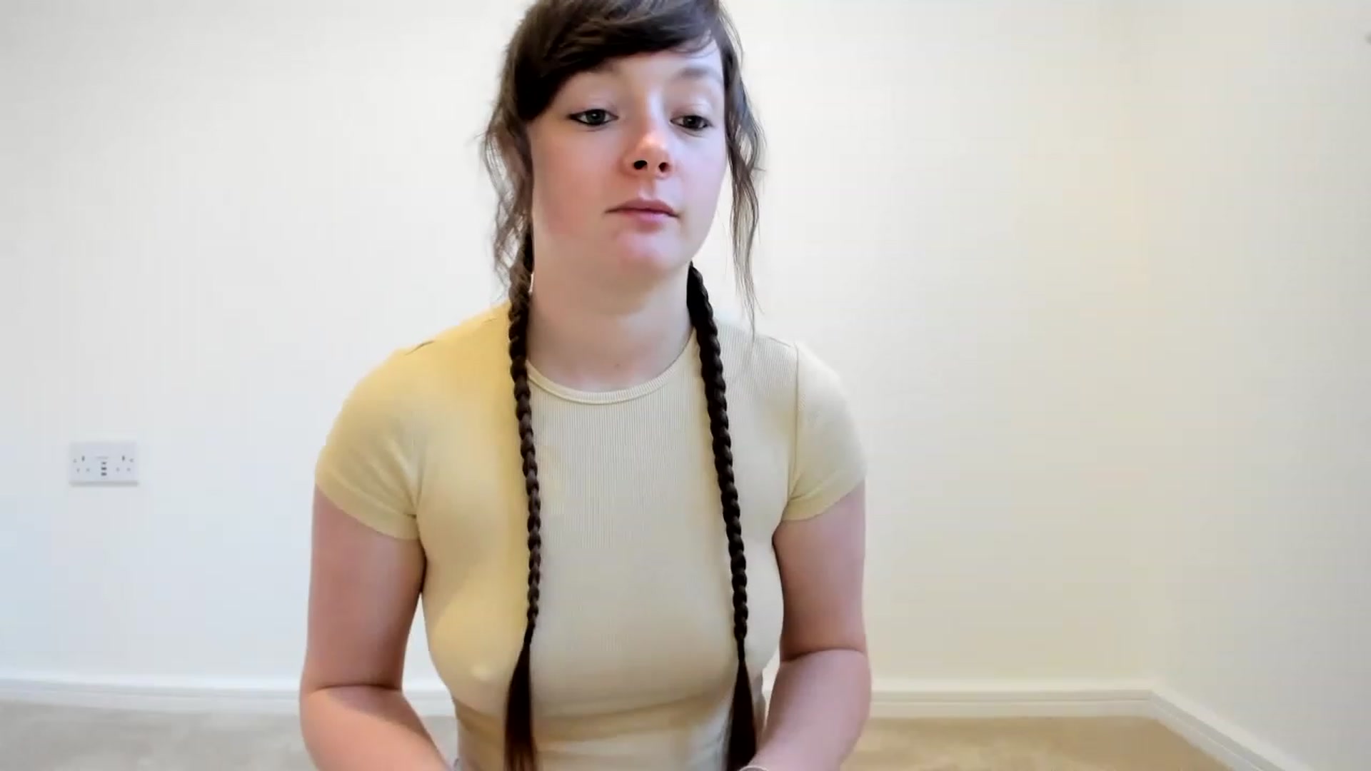 Gallery image thumbnail from JessieBear_'s myfreecams stream on, 01/05/2023, 16:15 image 14 of 20