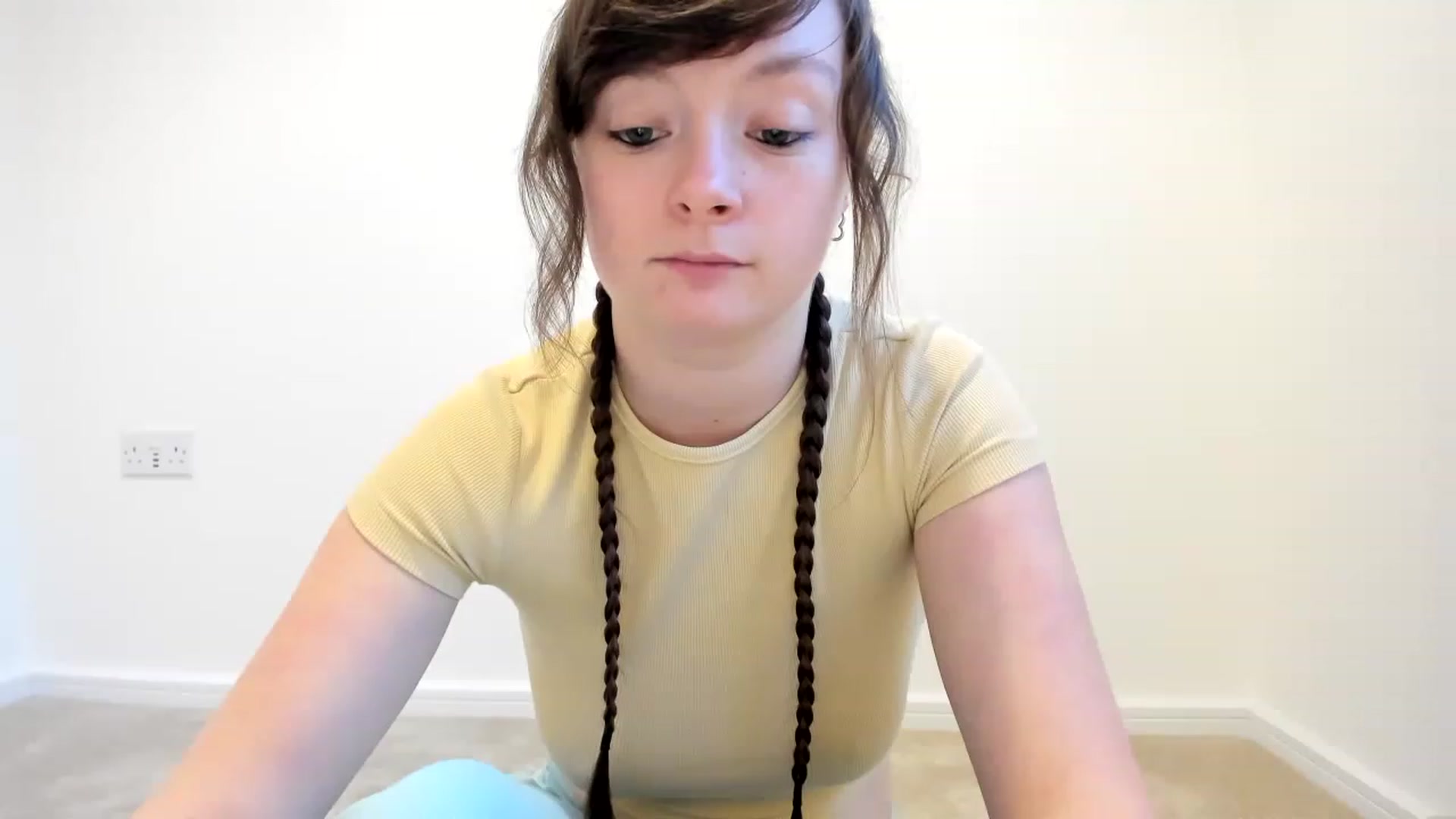 Gallery image thumbnail from JessieBear_'s myfreecams stream on, 01/05/2023, 16:15 image 17 of 20