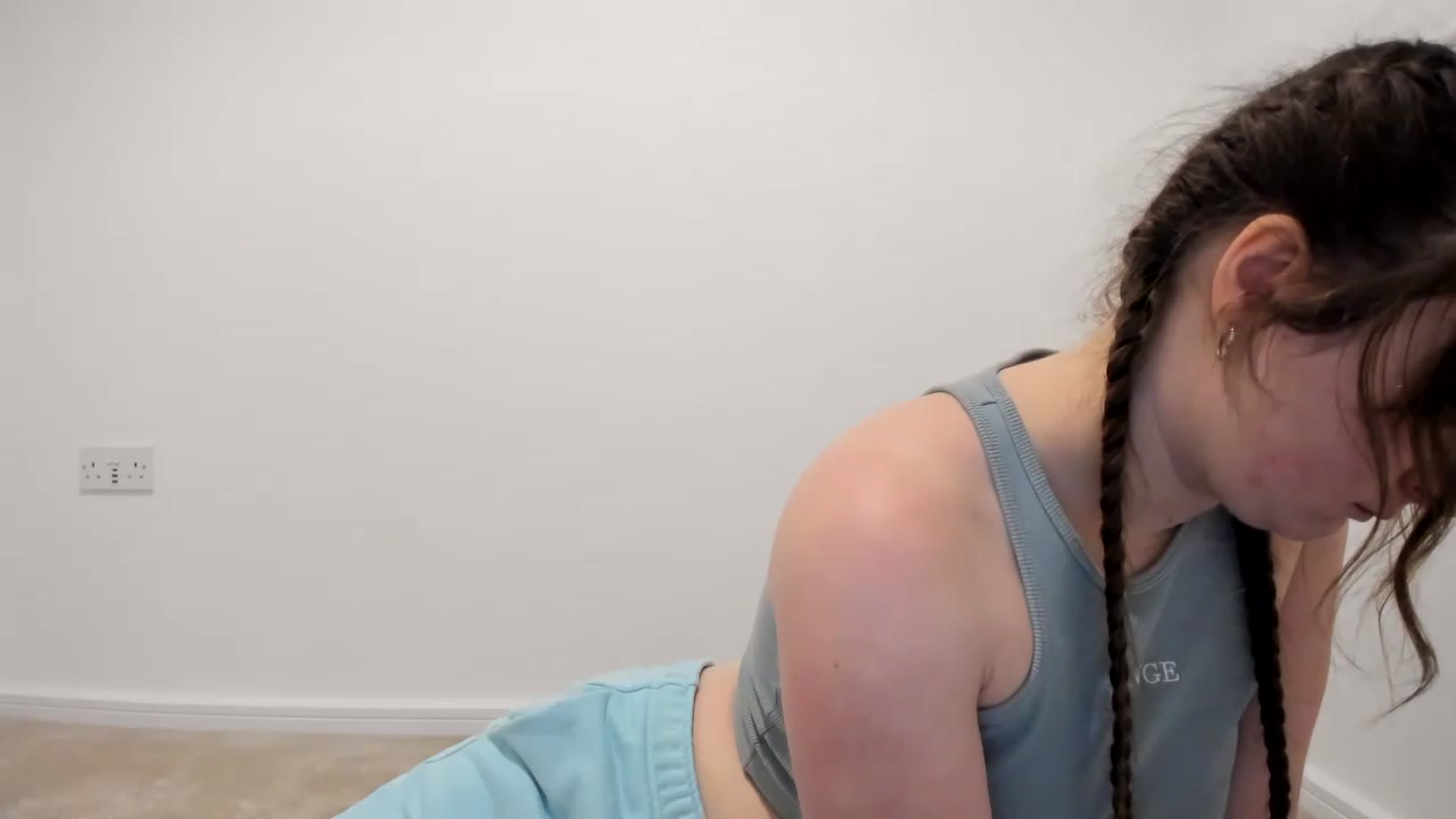 Gallery image thumbnail from JessieBear_'s myfreecams stream on, 01/06/2023, 16:54 image 7 of 20