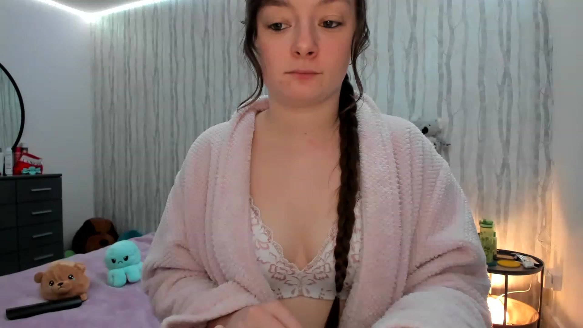 Gallery image thumbnail from JessieBear_'s myfreecams stream on, 01/09/2023, 21:16 image 19 of 20