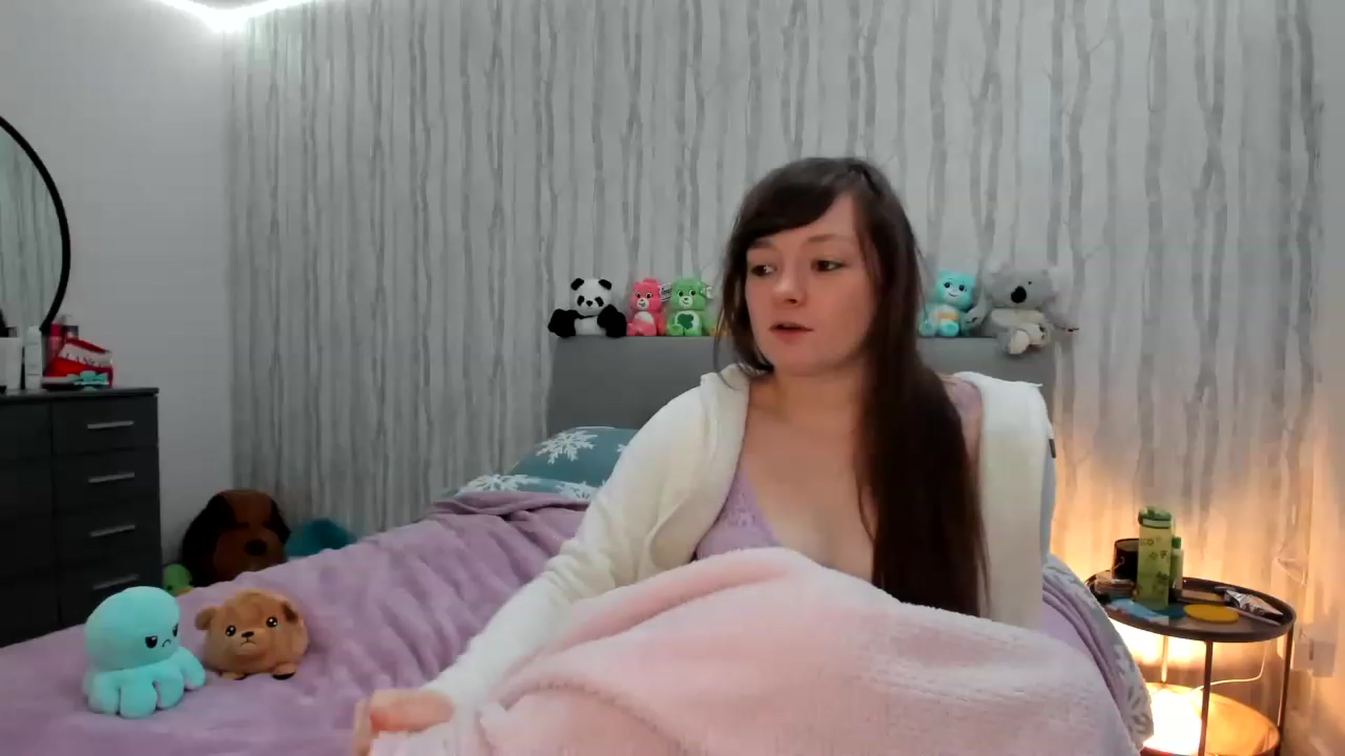 Gallery image thumbnail from JessieBear_'s myfreecams stream on, 01/10/2023, 16:55 image 17 of 20
