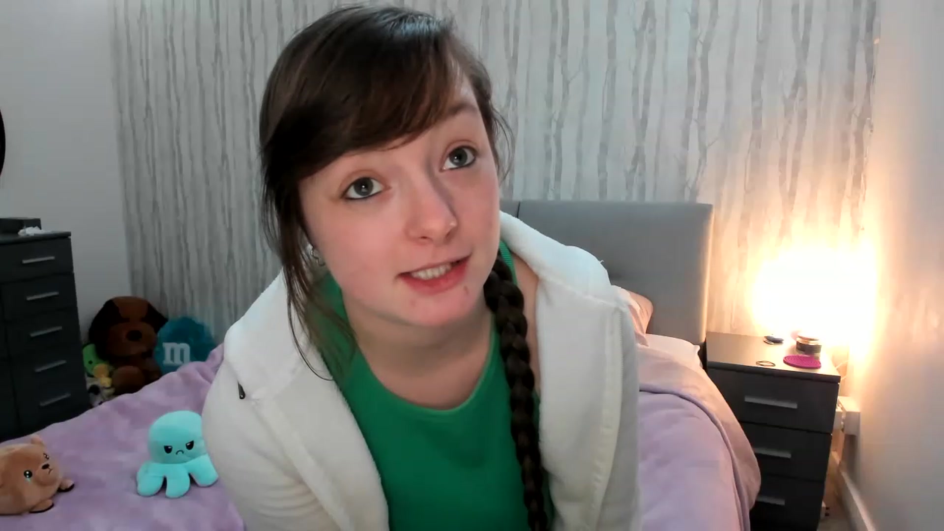 Gallery image thumbnail from JessieBear_'s myfreecams stream on, 01/19/2023, 17:44 image 15 of 20