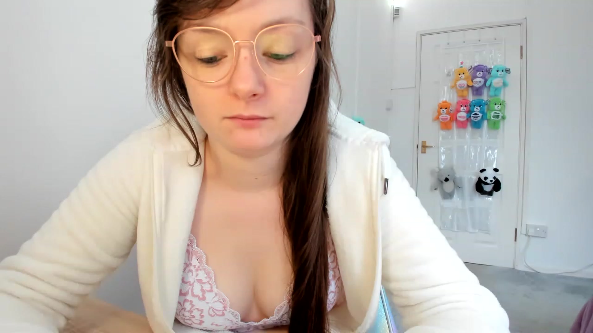 Gallery image thumbnail from JessieBear_'s myfreecams stream on, 01/27/2023, 16:34 image 9 of 20