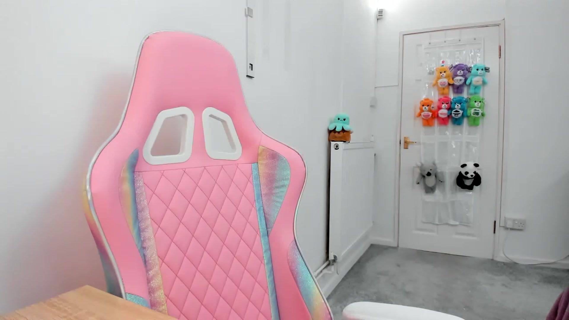 Gallery image thumbnail from JessieBear_'s myfreecams stream on, 01/27/2023, 18:55 image 8 of 20