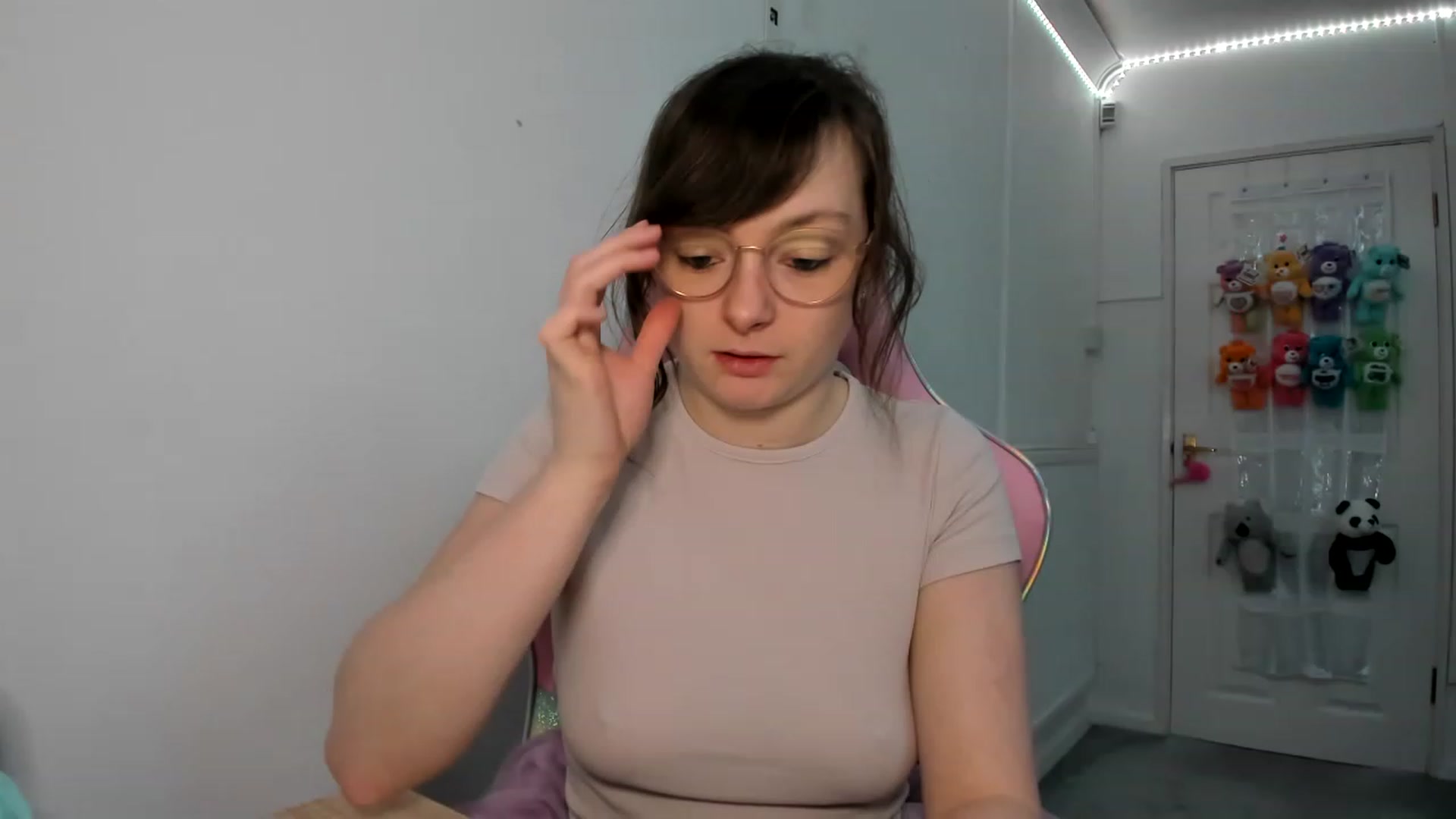 Gallery image thumbnail from JessieBear_'s myfreecams stream on, 02/10/2023, 18:20 image 2 of 20