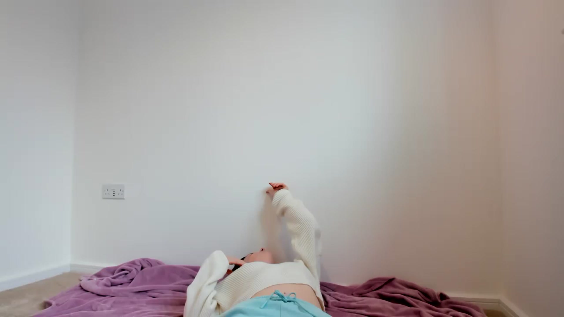 Gallery image thumbnail from JessieBear_'s myfreecams stream on, 02/15/2023, 17:05 image 9 of 20