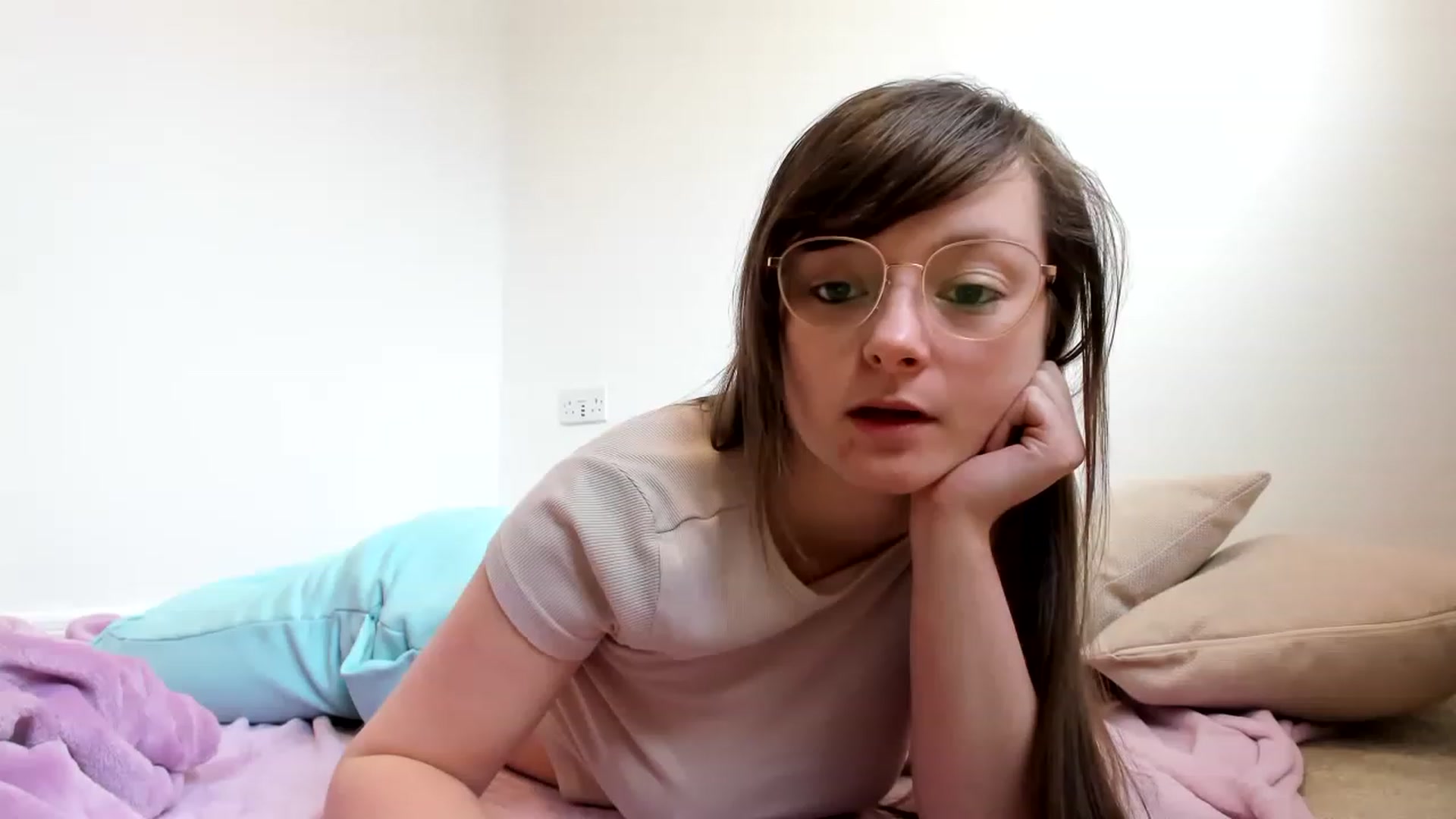 Gallery image thumbnail from JessieBear_'s myfreecams stream on, 02/22/2023, 16:13 image 10 of 20