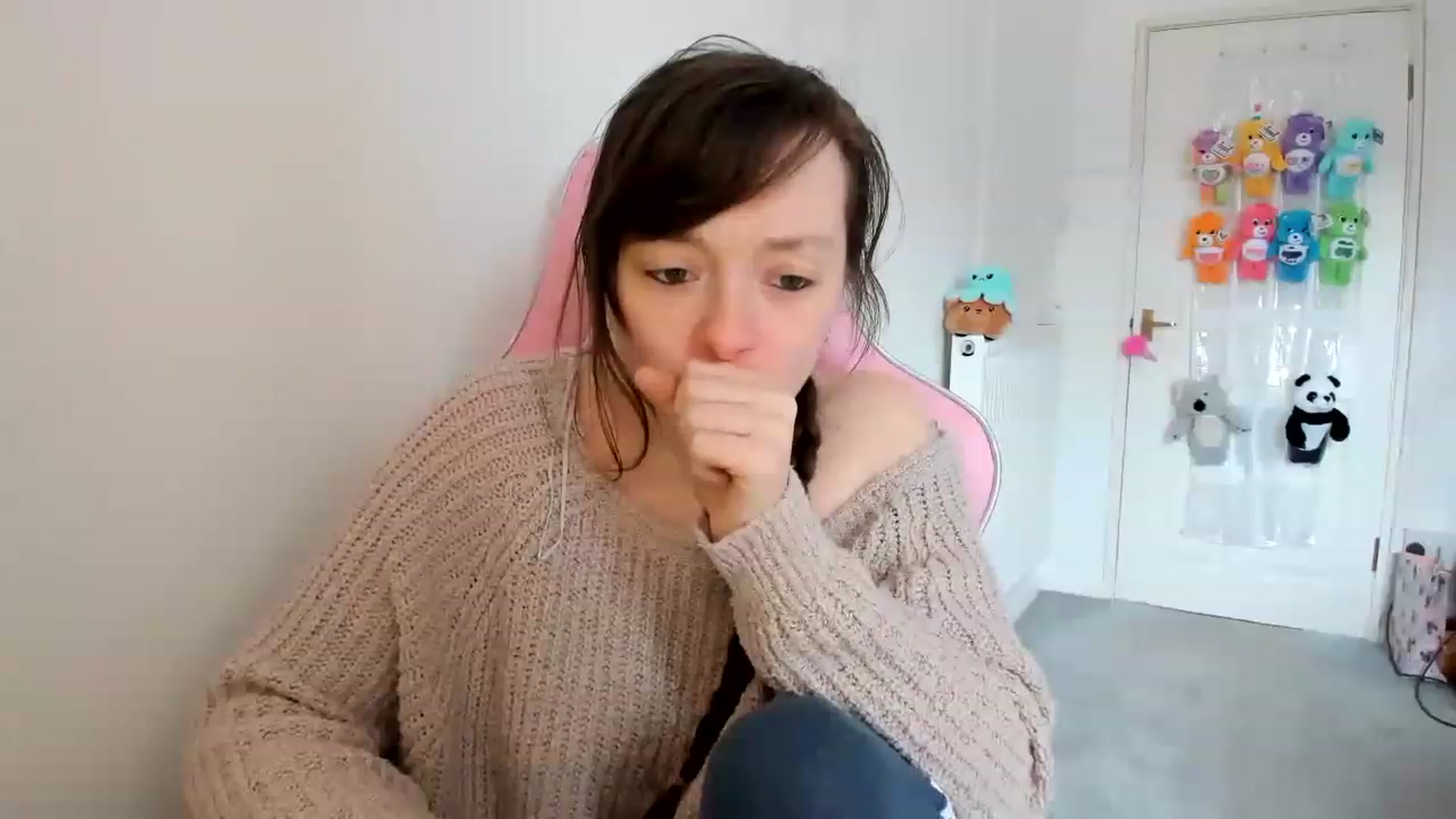 Gallery image thumbnail from JessieBear_'s myfreecams stream on, 03/02/2023, 15:45 image 9 of 20