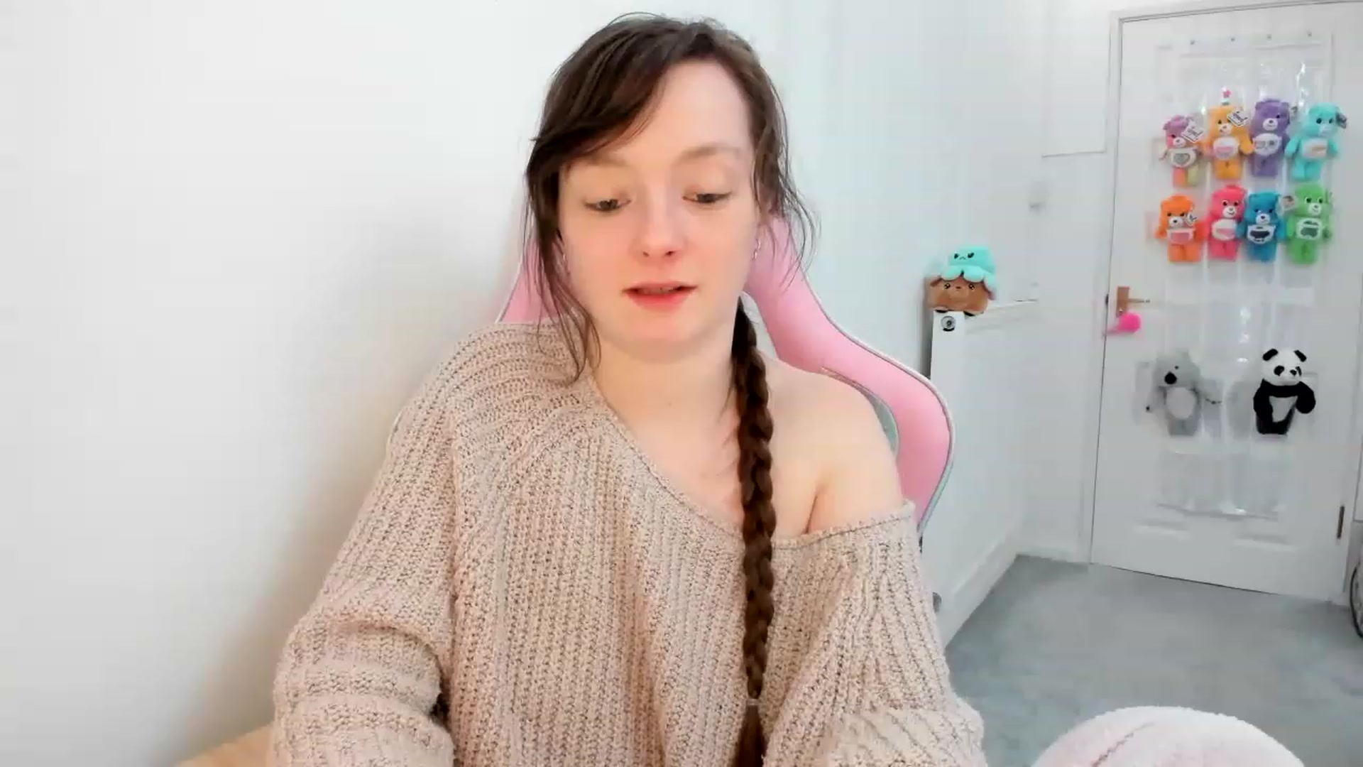 Gallery image thumbnail from JessieBear_'s myfreecams stream on, 03/02/2023, 20:18 image 9 of 20