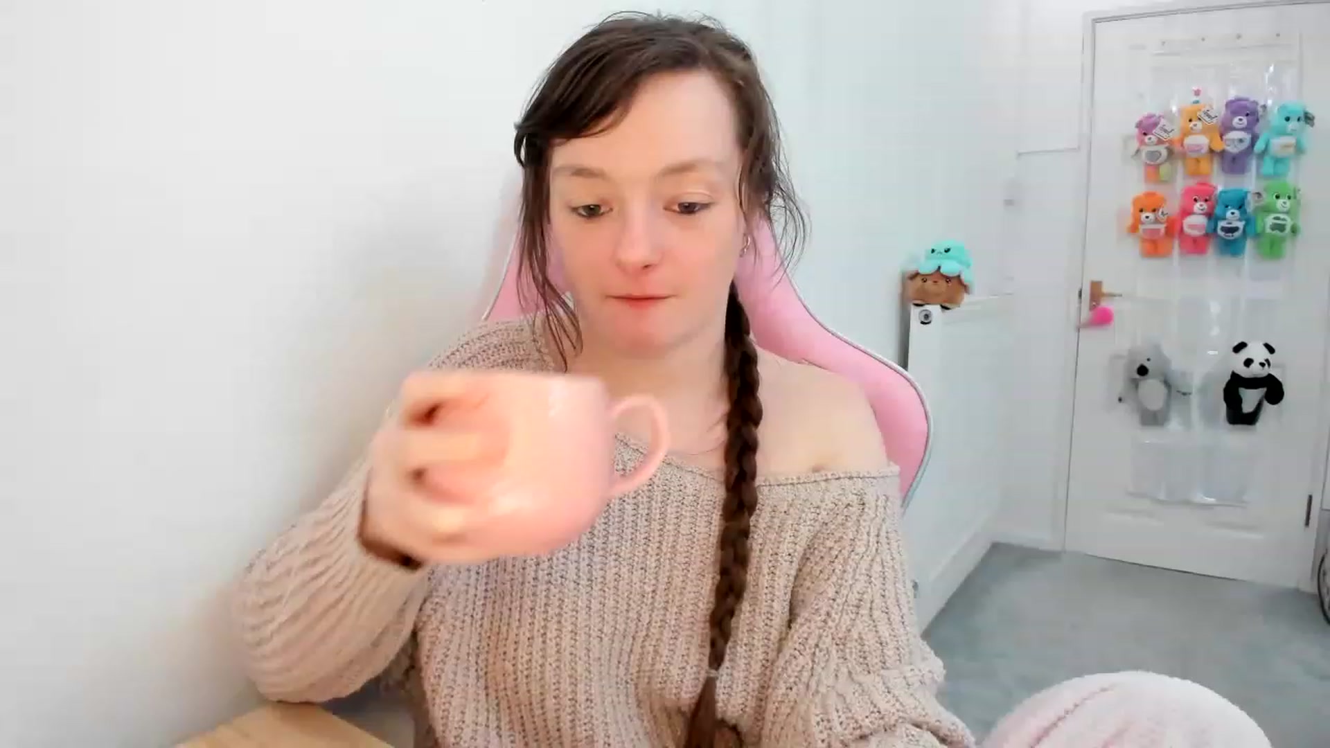 Gallery image thumbnail from JessieBear_'s myfreecams stream on, 03/02/2023, 20:18 image 3 of 20