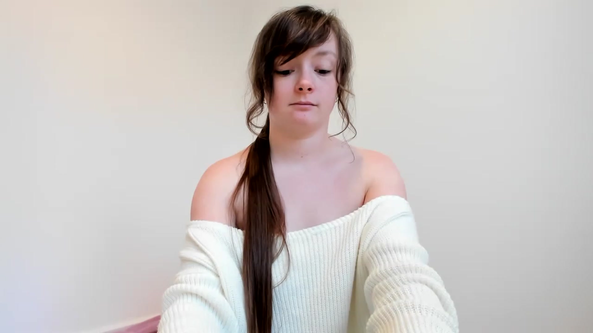 Gallery image thumbnail from JessieBear_'s myfreecams stream on, 03/08/2023, 17:38 image 20 of 20