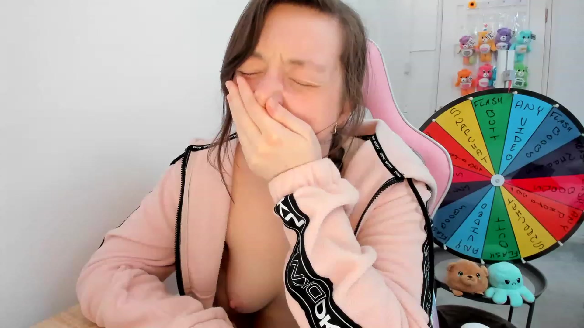 Gallery image thumbnail from JessieBear_'s myfreecams stream on, 03/15/2023, 24:05 image 20 of 20