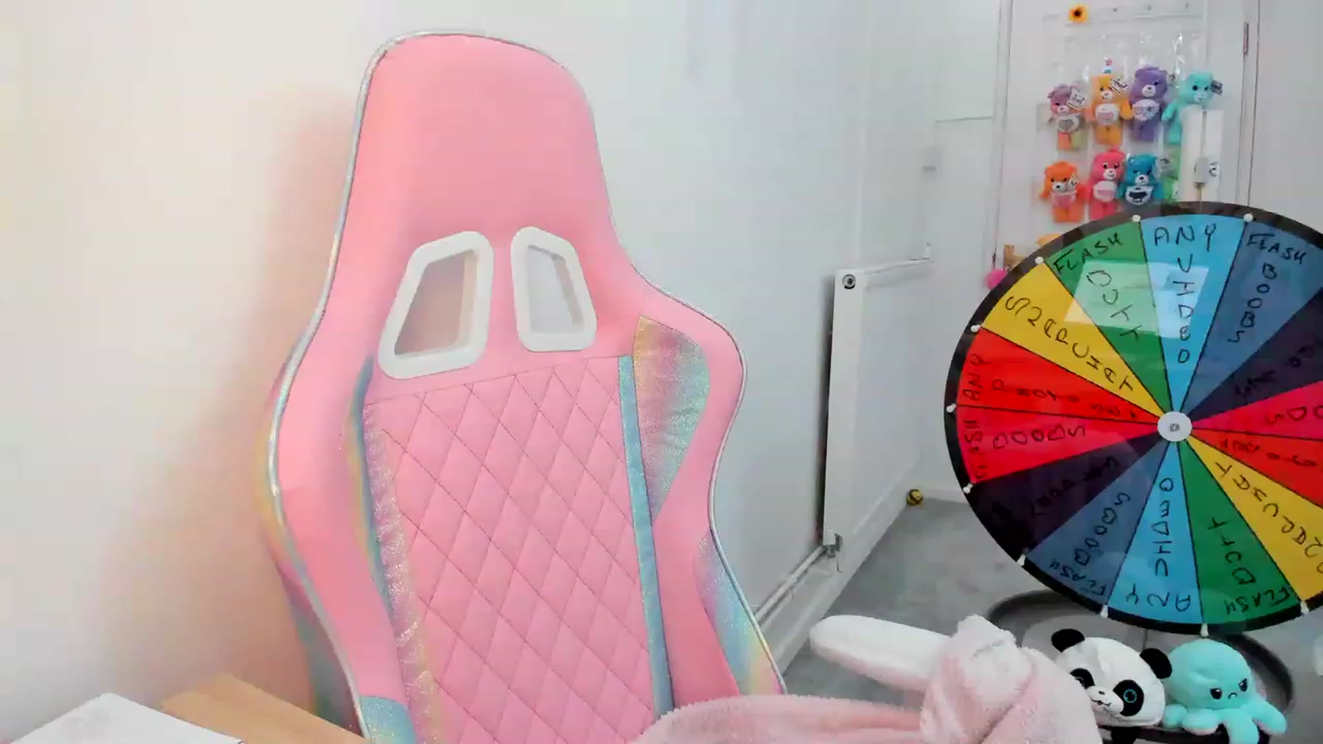 Gallery image thumbnail from JessieBear_'s myfreecams stream on, 03/15/2023, 18:30 image 19 of 20