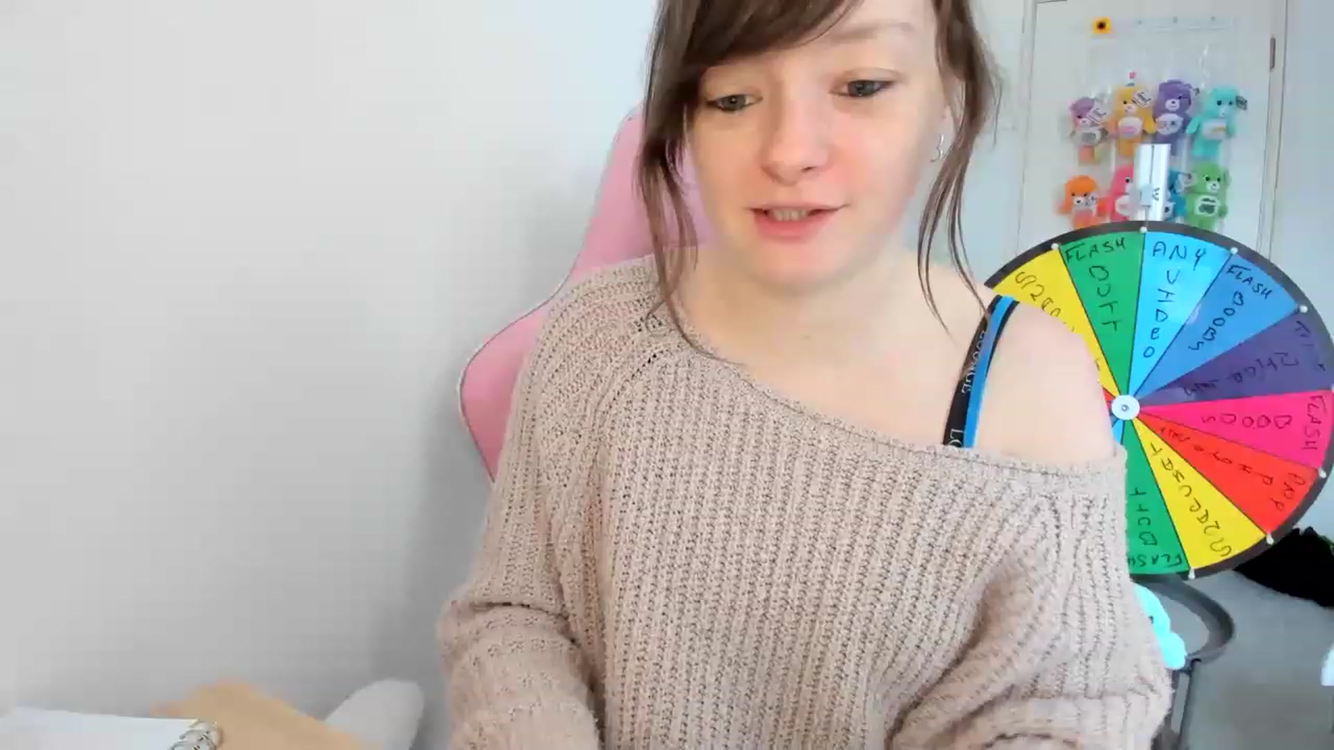 Gallery image thumbnail from JessieBear_'s myfreecams stream on, 03/16/2023, 11:30 image 9 of 20