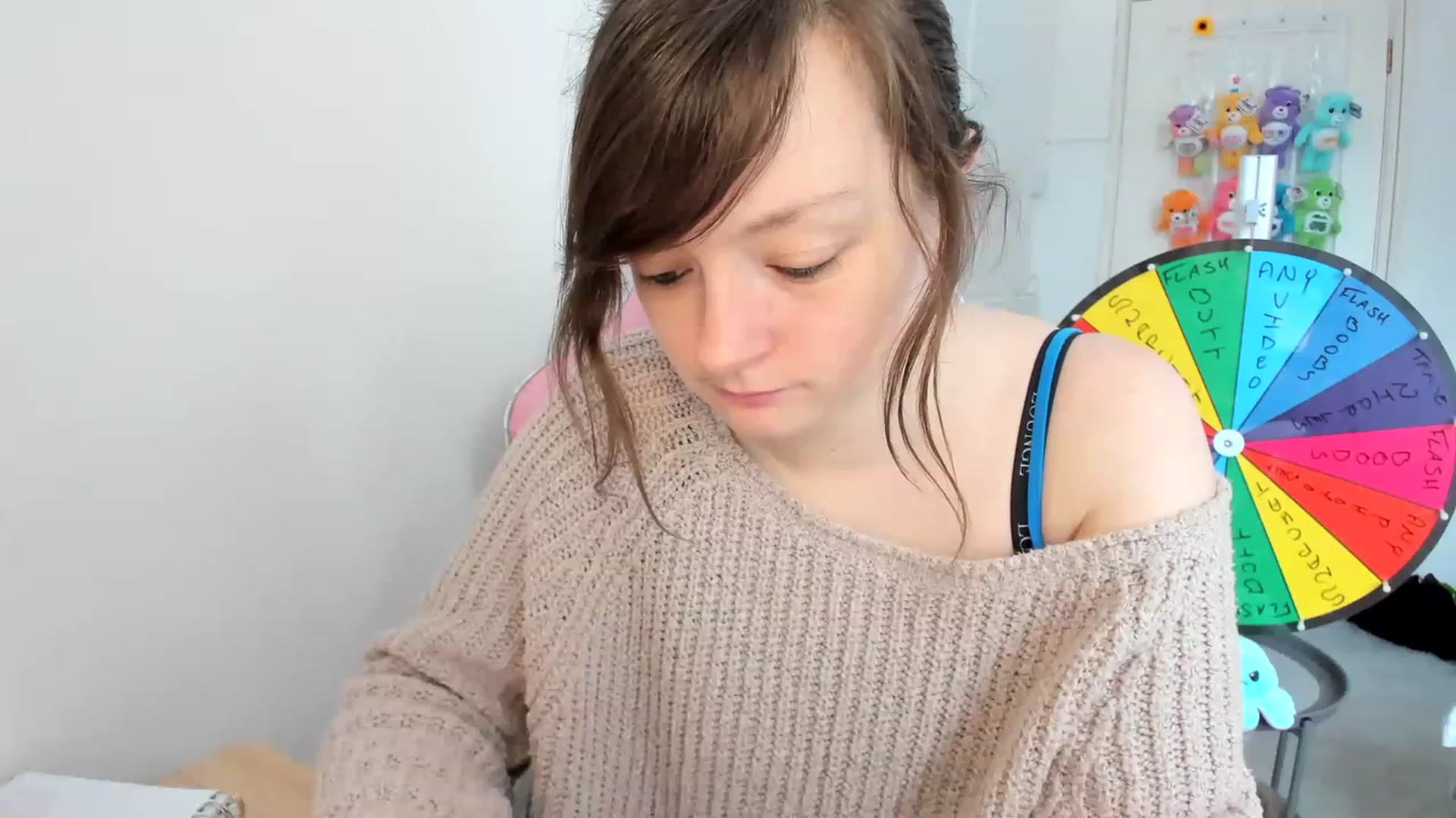 Gallery image thumbnail from JessieBear_'s myfreecams stream on, 03/16/2023, 11:30 image 6 of 20