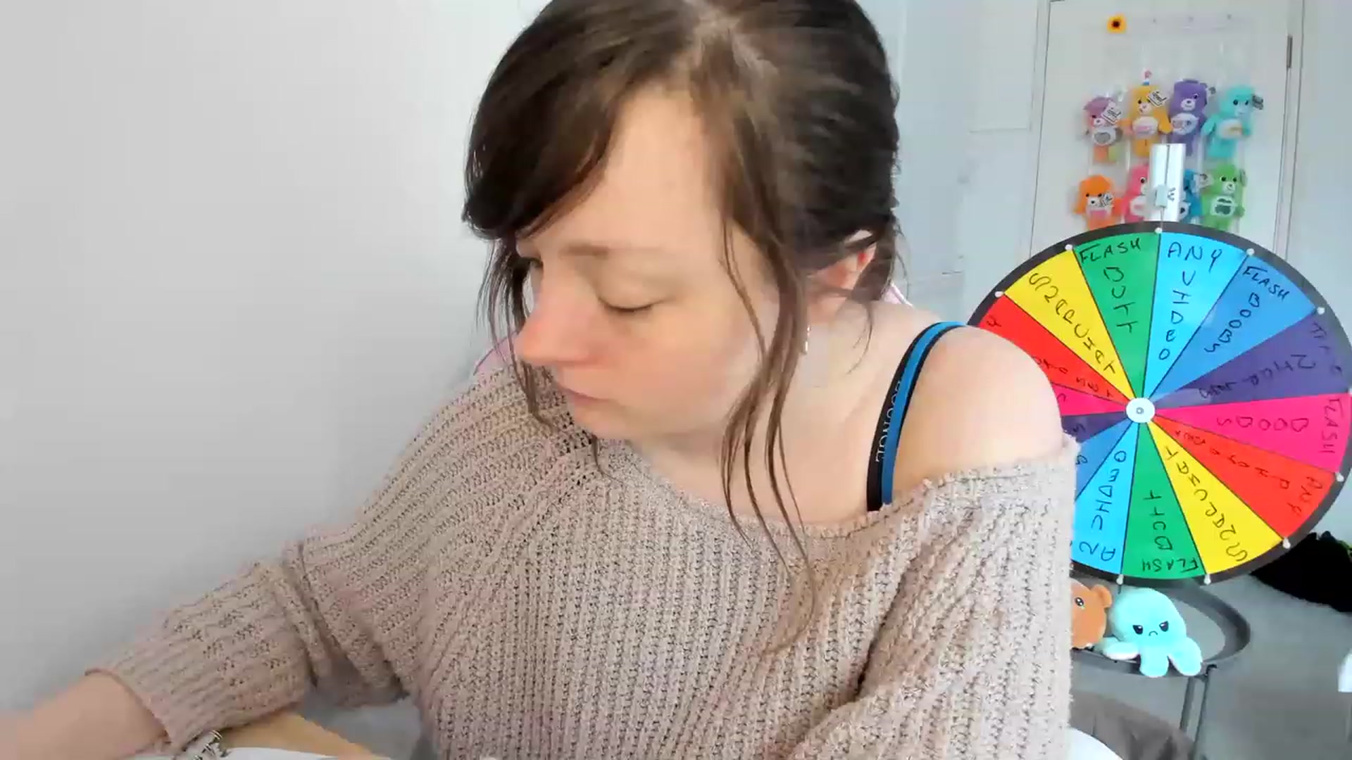 Gallery image thumbnail from JessieBear_'s myfreecams stream on, 03/16/2023, 11:30 image 4 of 20