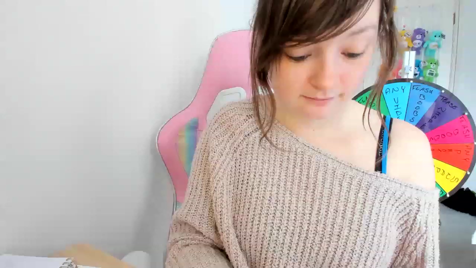 Gallery image thumbnail from JessieBear_'s myfreecams stream on, 03/16/2023, 11:56 image 12 of 20