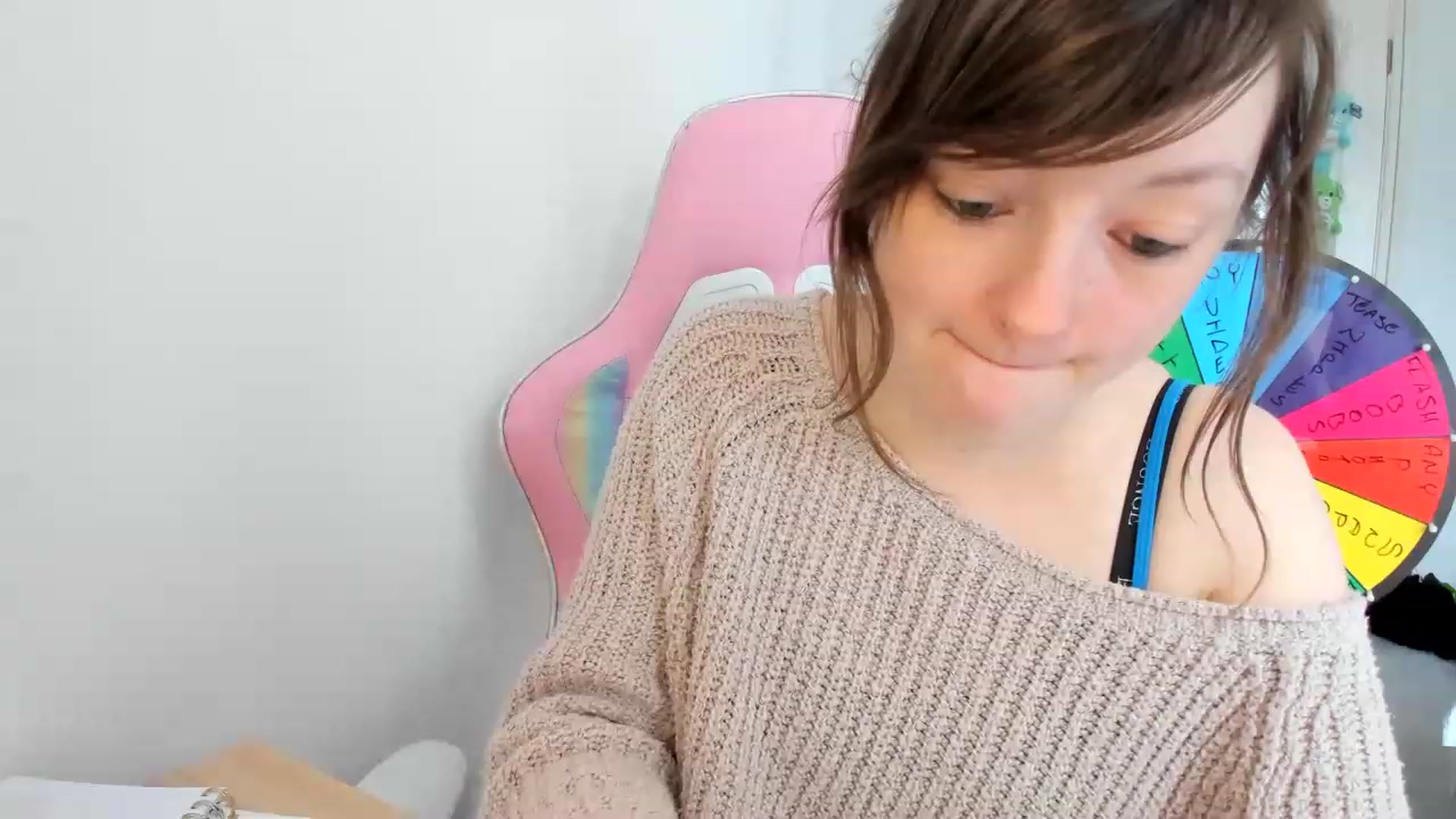 Gallery image thumbnail from JessieBear_'s myfreecams stream on, 03/16/2023, 11:56 image 9 of 20