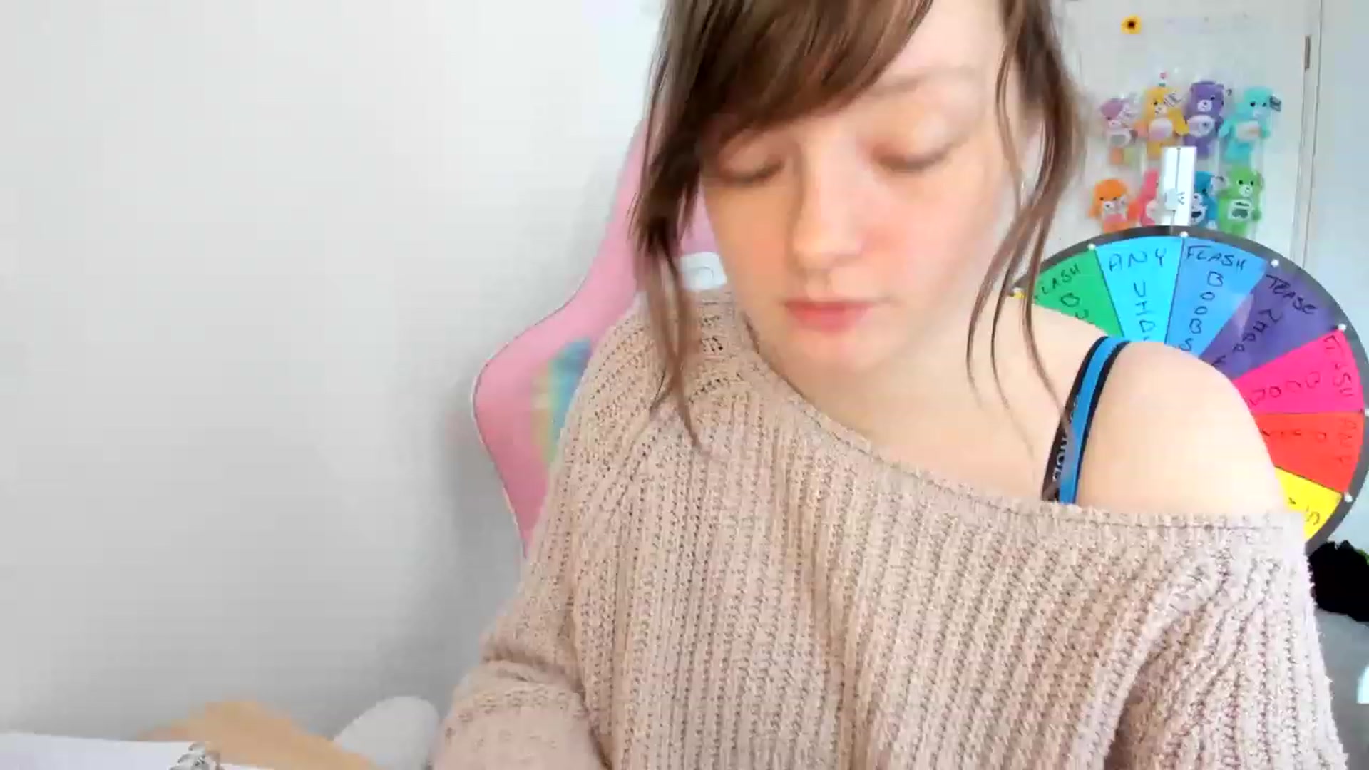 Gallery image thumbnail from JessieBear_'s myfreecams stream on, 03/16/2023, 11:56 image 7 of 20