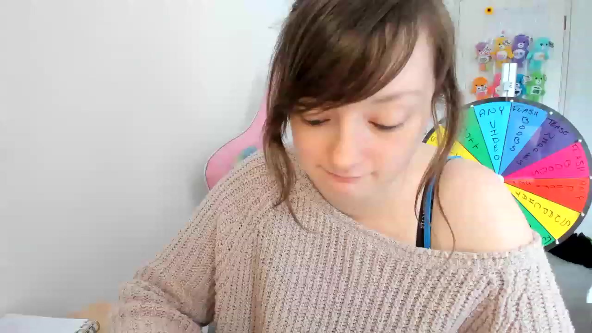 Gallery image thumbnail from JessieBear_'s myfreecams stream on, 03/16/2023, 11:56 image 4 of 20