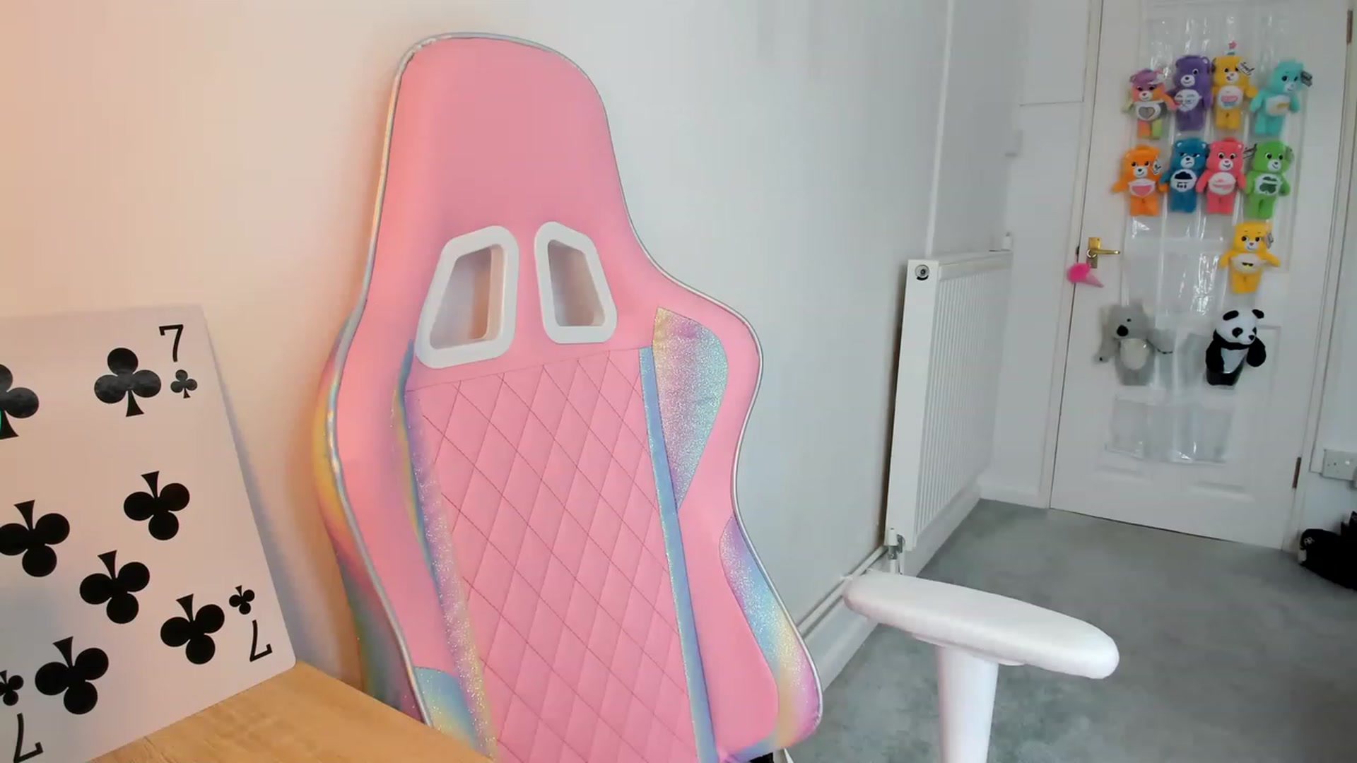 Gallery image thumbnail from JessieBear_'s myfreecams stream on, 03/21/2023, 15:41 image 6 of 20
