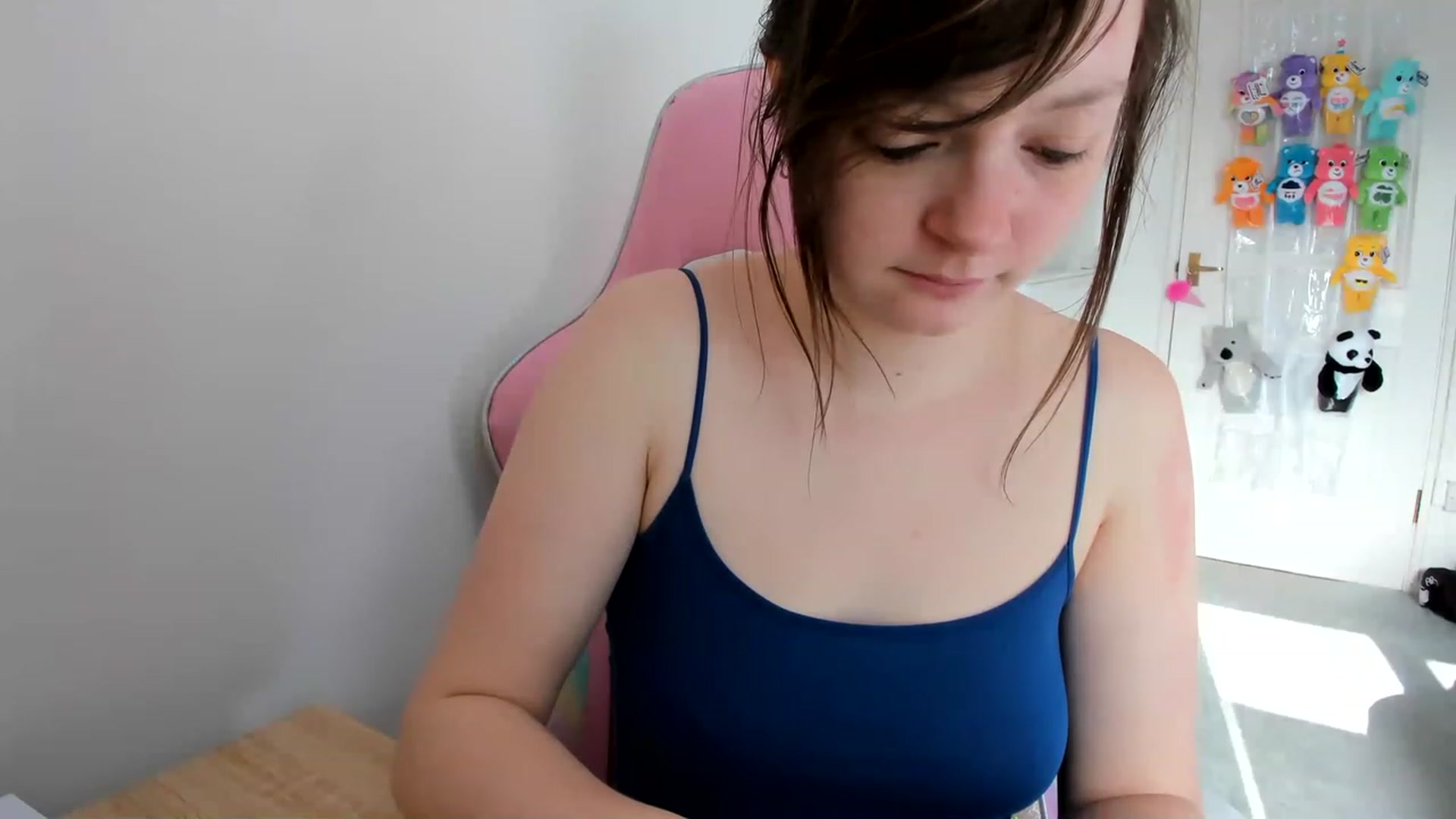 Gallery image thumbnail from JessieBear_'s myfreecams stream on, 03/22/2023, 10:09 image 15 of 20