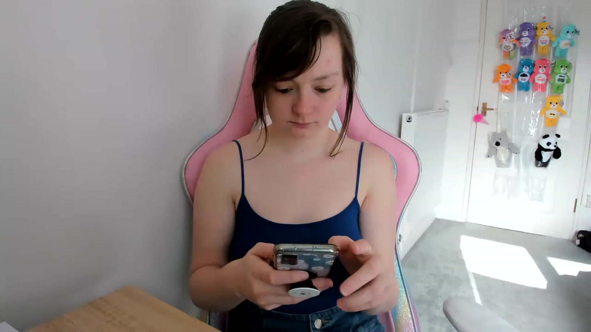 Gallery image thumbnail from JessieBear_'s myfreecams stream on, 03/22/2023, 10:09 image 5 of 20