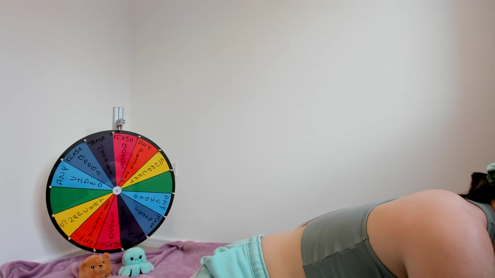 Gallery image thumbnail from JessieBear_'s myfreecams stream on, 03/23/2023, 13:04 image 2 of 20