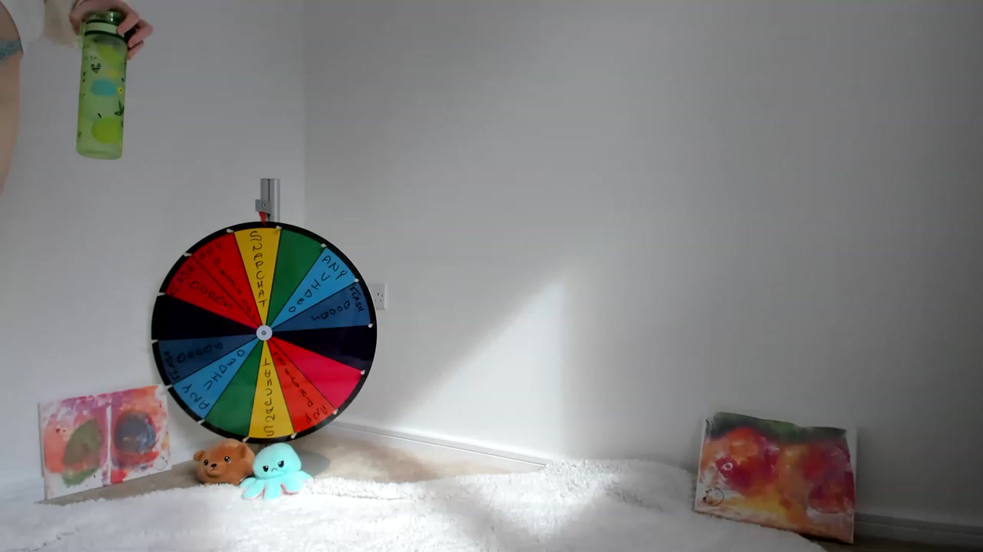 Gallery image thumbnail from JessieBear_'s myfreecams stream on, 04/06/2023, 10:51 image 7 of 20