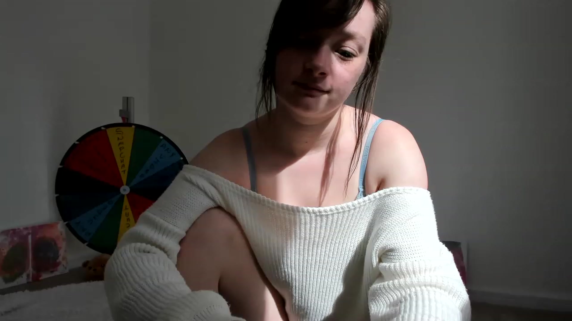 Gallery image thumbnail from JessieBear_'s myfreecams stream on, 04/06/2023, 10:51 image 17 of 20