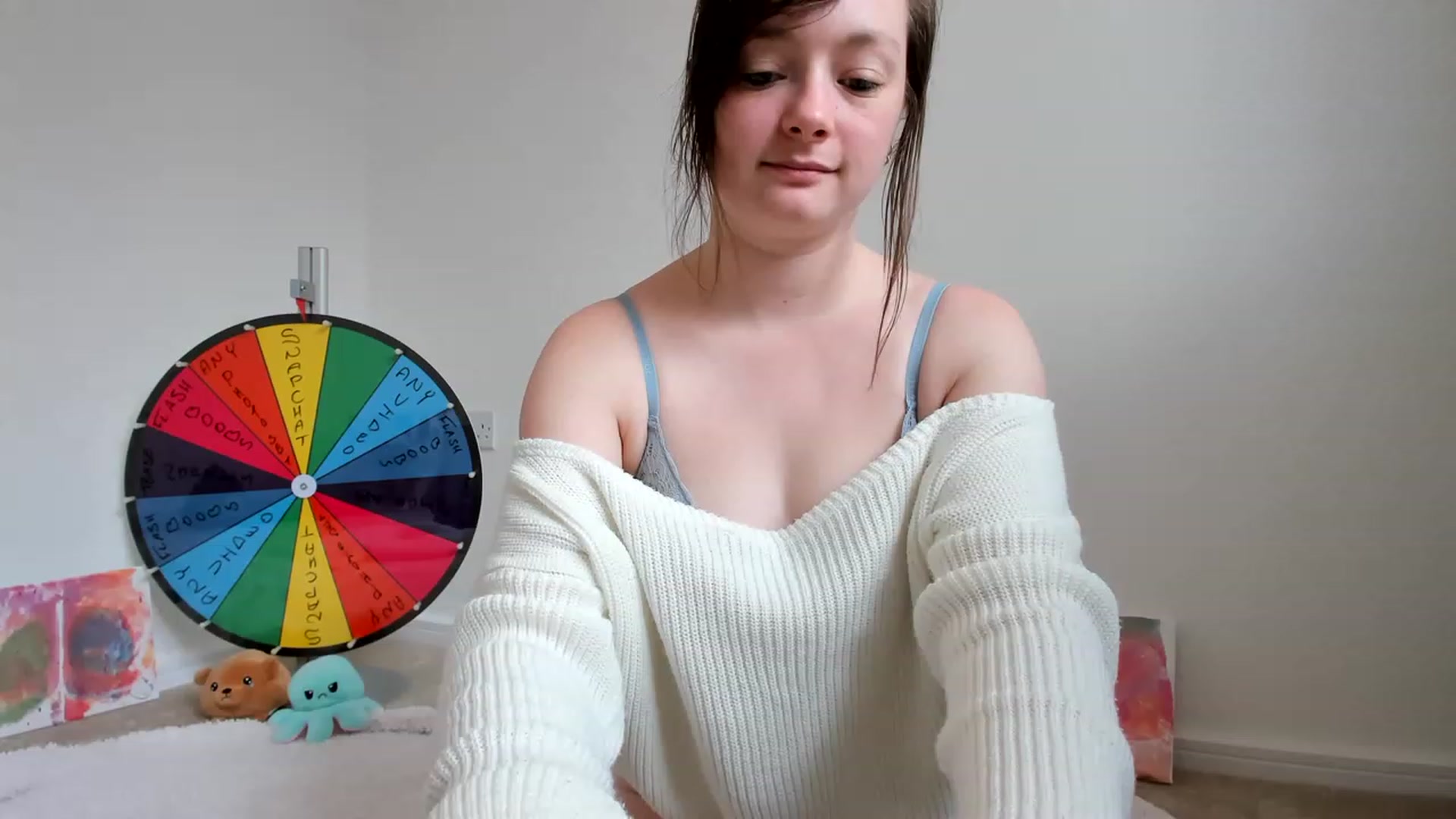 Gallery image thumbnail from JessieBear_'s myfreecams stream on, 04/06/2023, 11:15 image 10 of 20