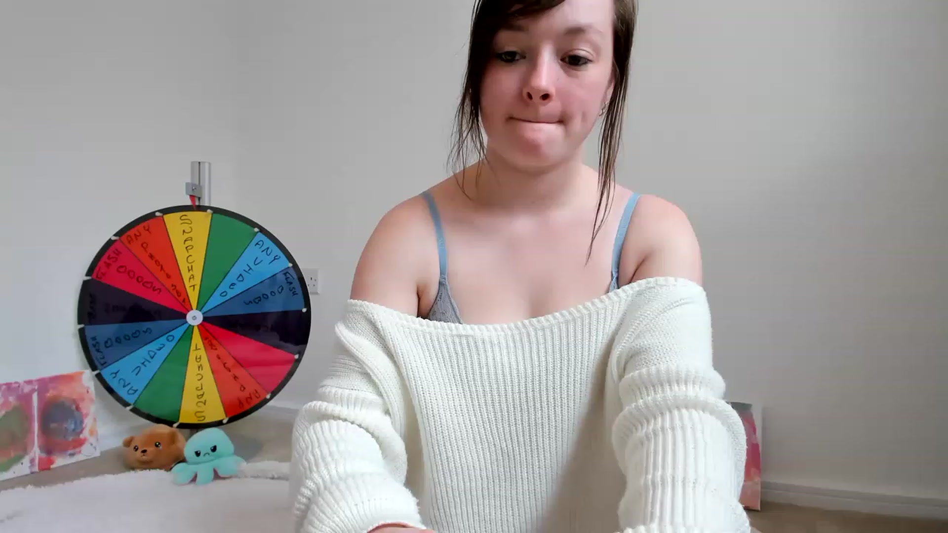 Gallery image thumbnail from JessieBear_'s myfreecams stream on, 04/06/2023, 11:15 image 18 of 20