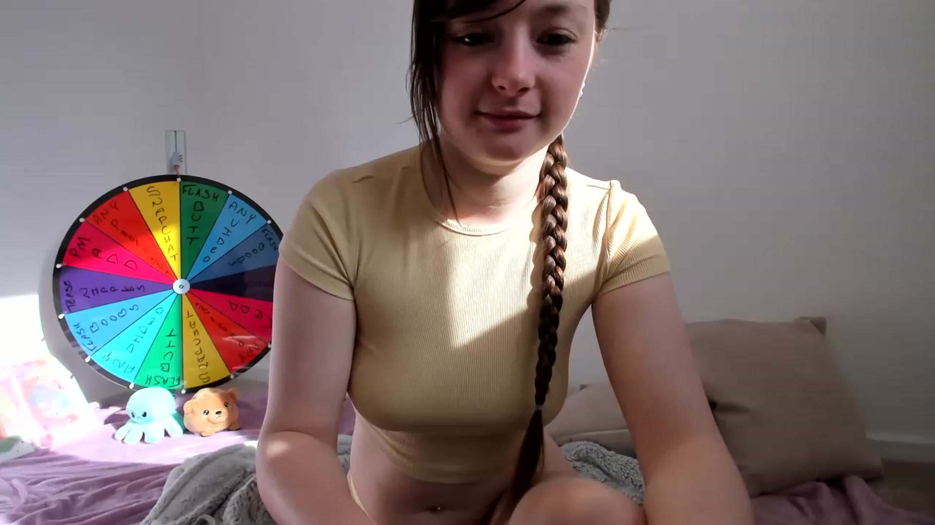 Gallery image thumbnail from JessieBear_'s myfreecams stream on, 04/12/2023, 11:18 image 7 of 20