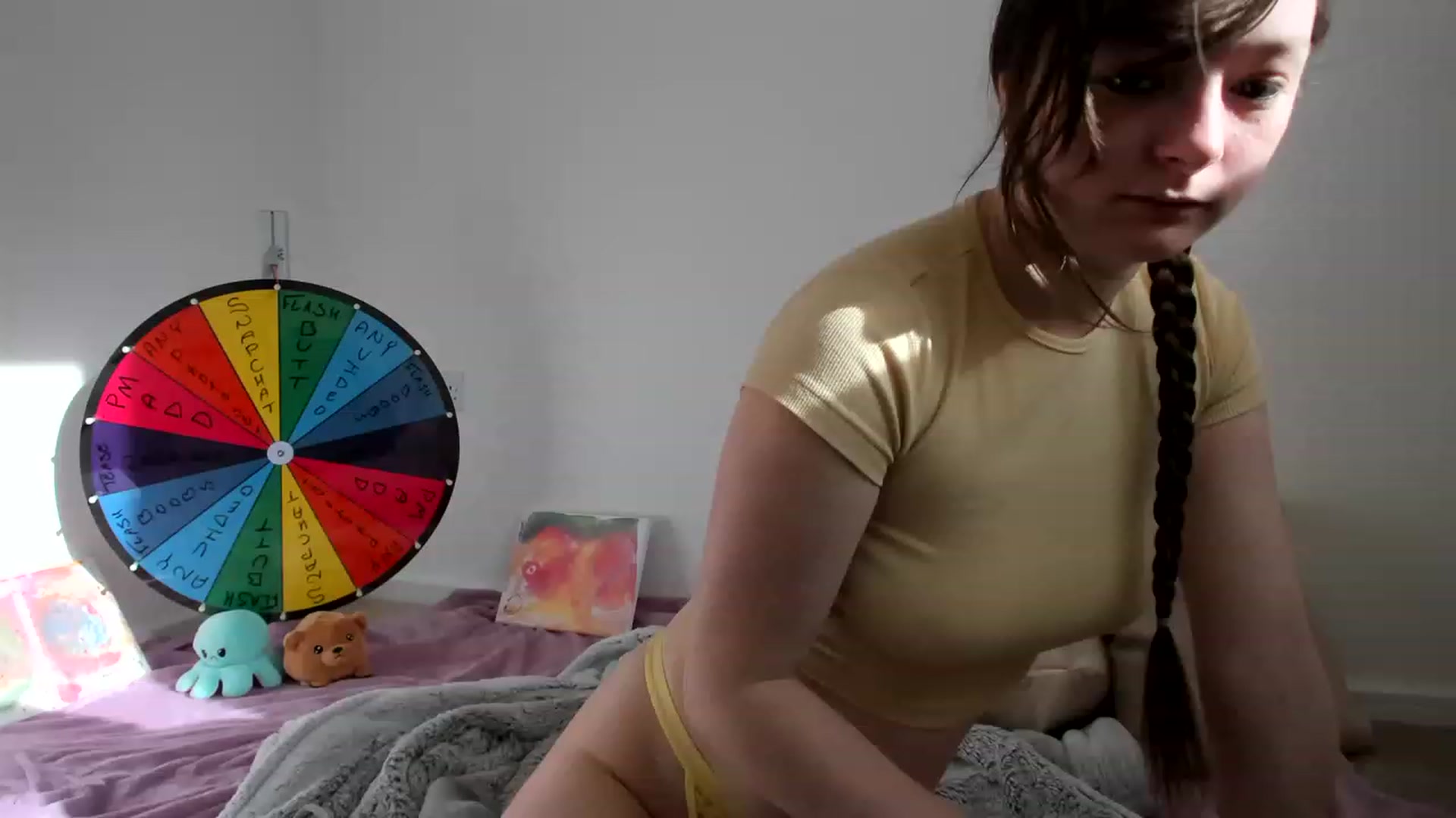 Gallery image thumbnail from JessieBear_'s myfreecams stream on, 04/12/2023, 11:18 image 5 of 20