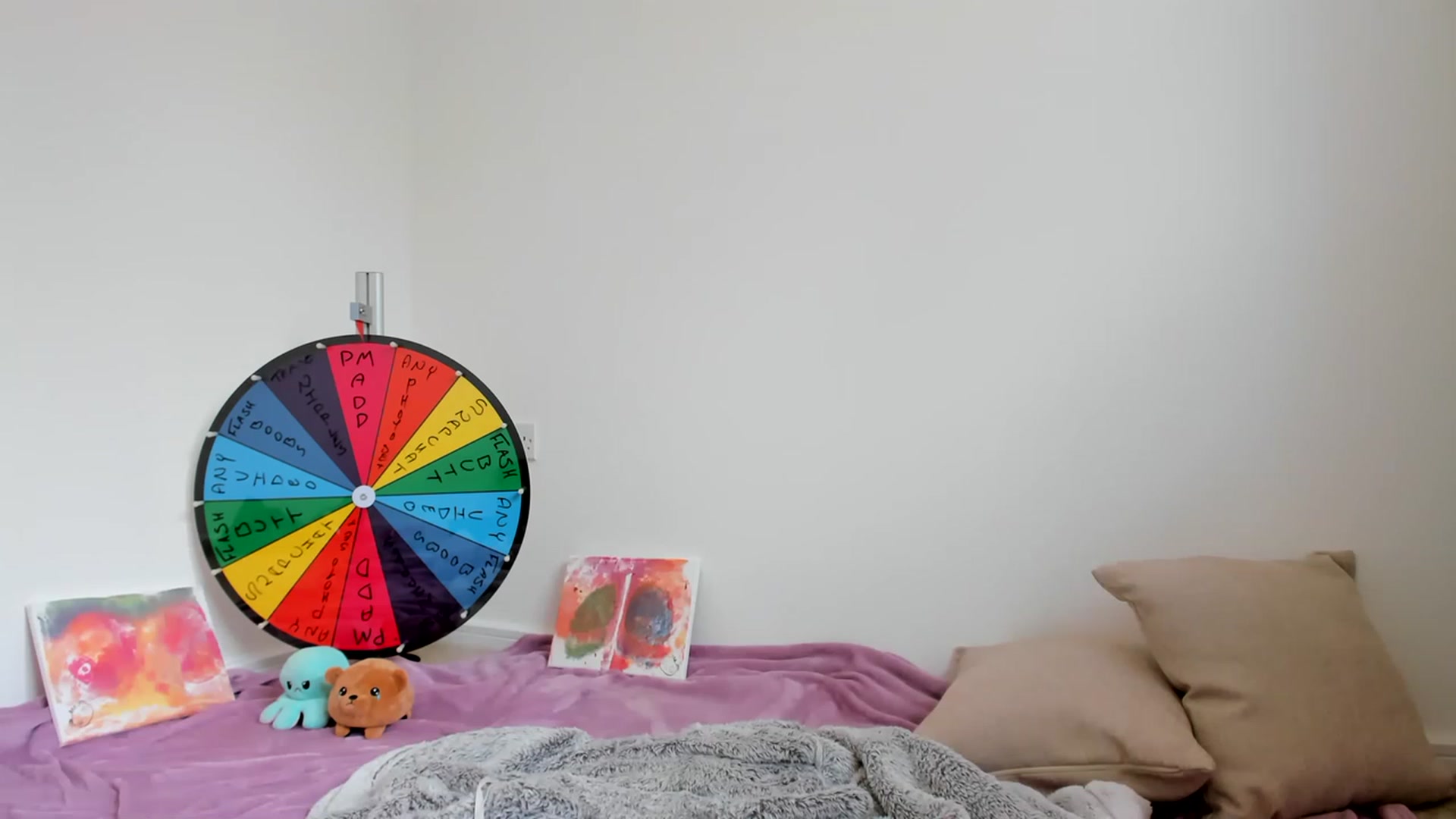 Gallery image thumbnail from JessieBear_'s myfreecams stream on, 04/13/2023, 17:18 image 12 of 20
