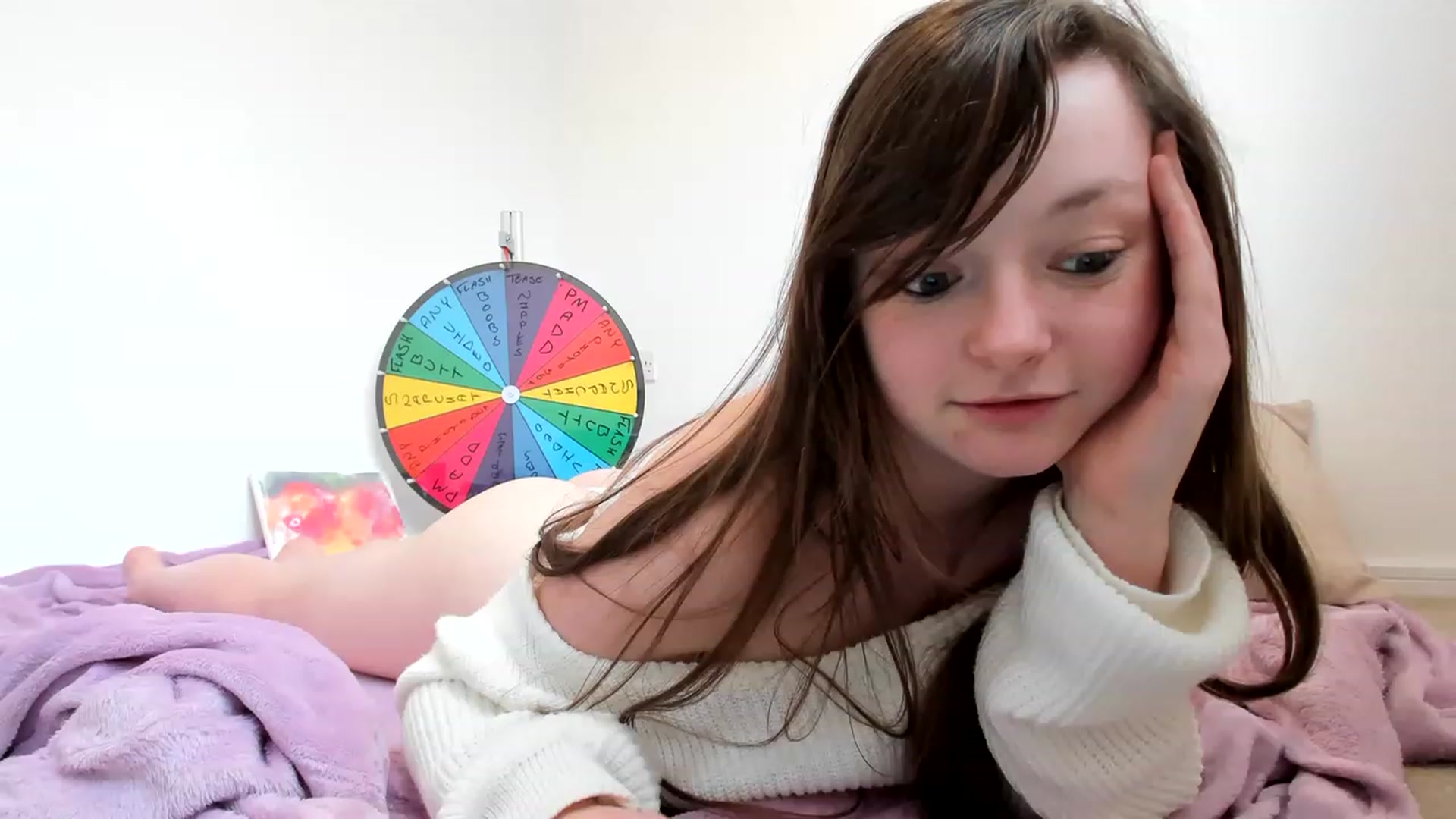 Gallery image thumbnail from JessieBear_'s myfreecams stream on, 04/14/2023, 17:02 image 12 of 20