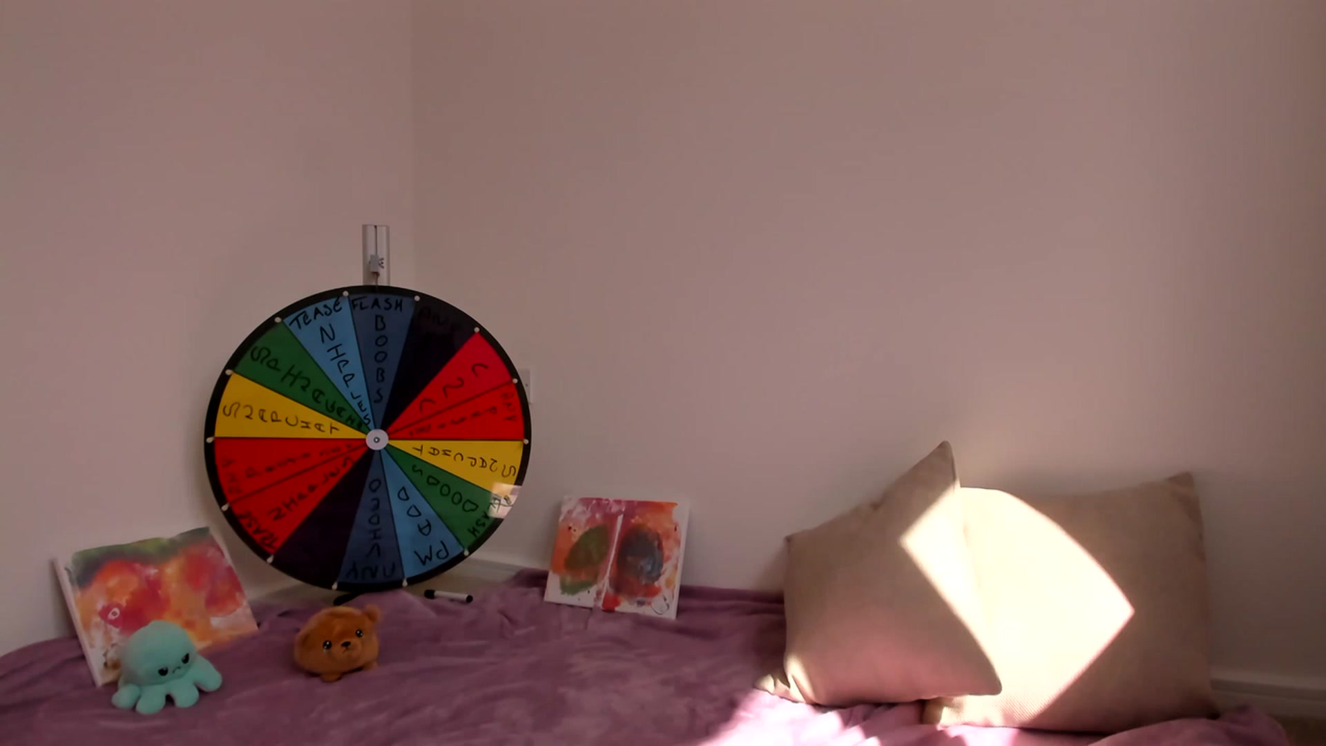 Gallery image thumbnail from JessieBear_'s myfreecams stream on, 04/18/2023, 11:38 image 5 of 20