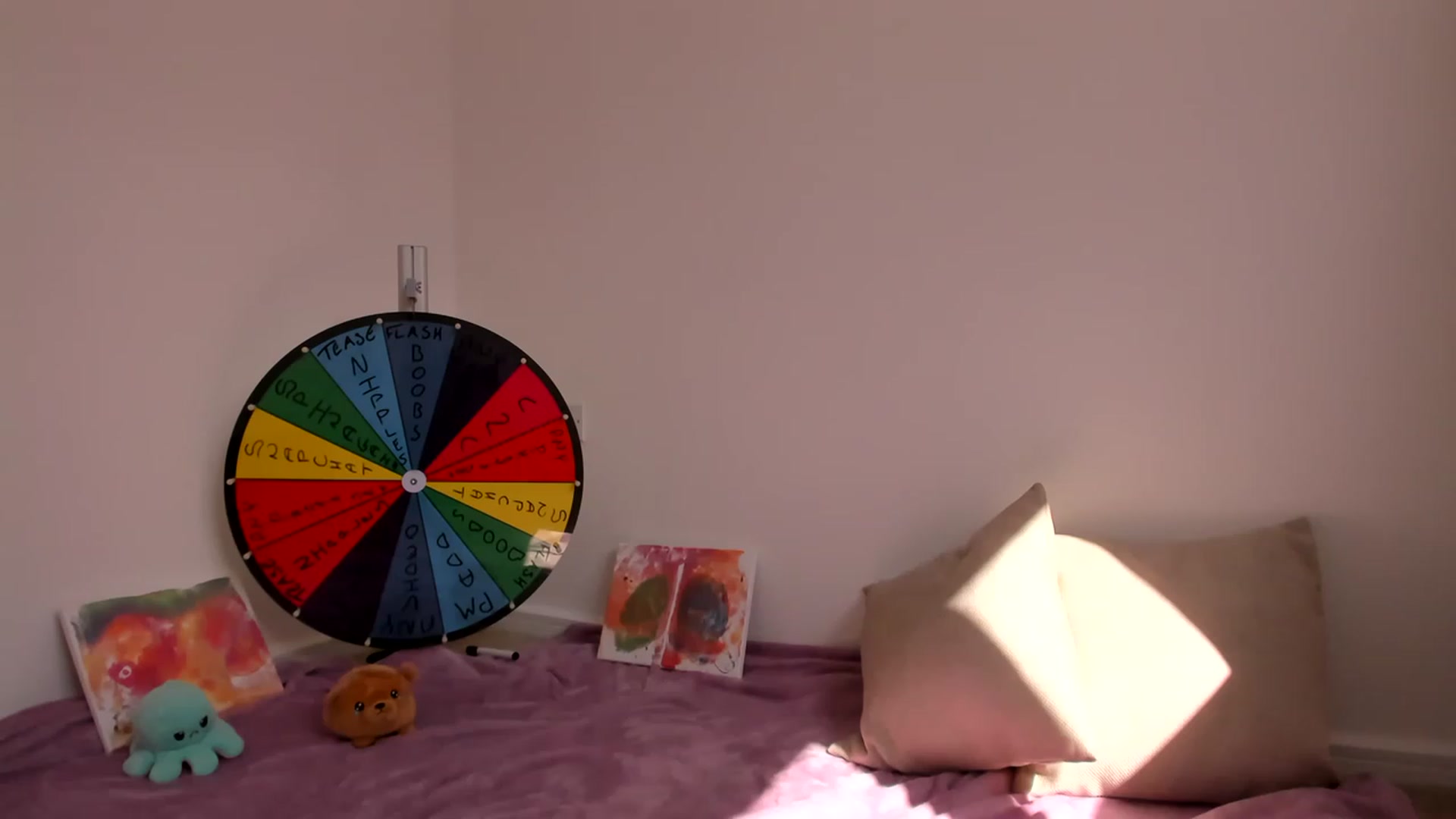 Gallery image thumbnail from JessieBear_'s myfreecams stream on, 04/18/2023, 11:38 image 4 of 20