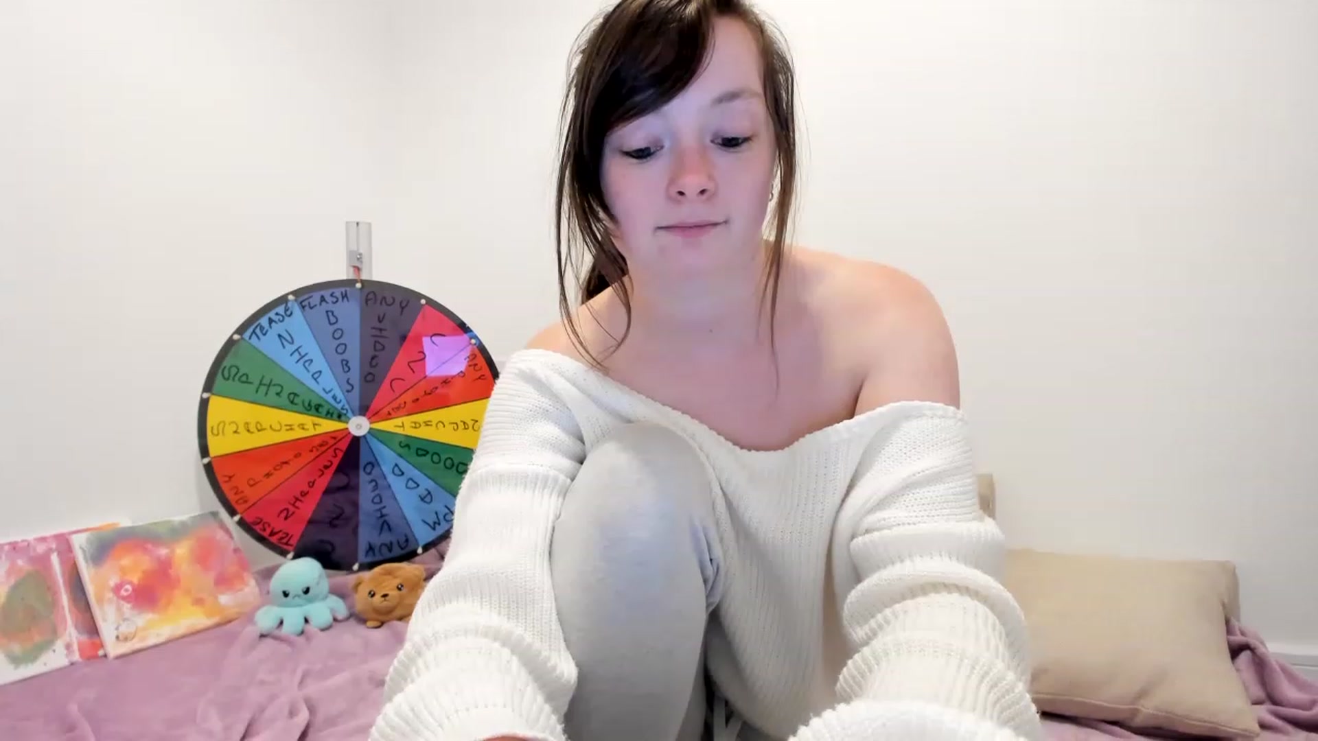 Gallery image thumbnail from JessieBear_'s myfreecams stream on, 04/19/2023, 20:20 image 15 of 20