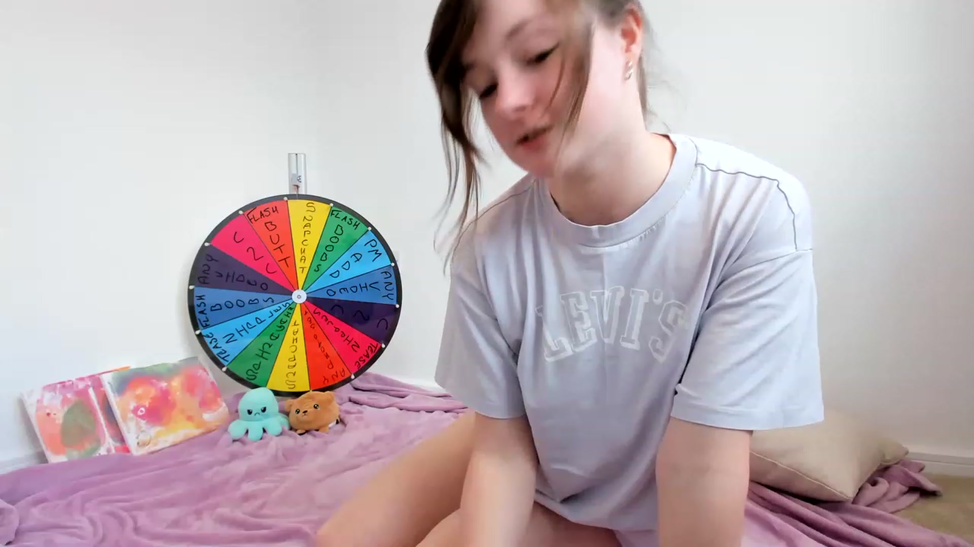 Gallery image thumbnail from JessieBear_'s myfreecams stream on, 04/25/2023, 15:36 image 9 of 20