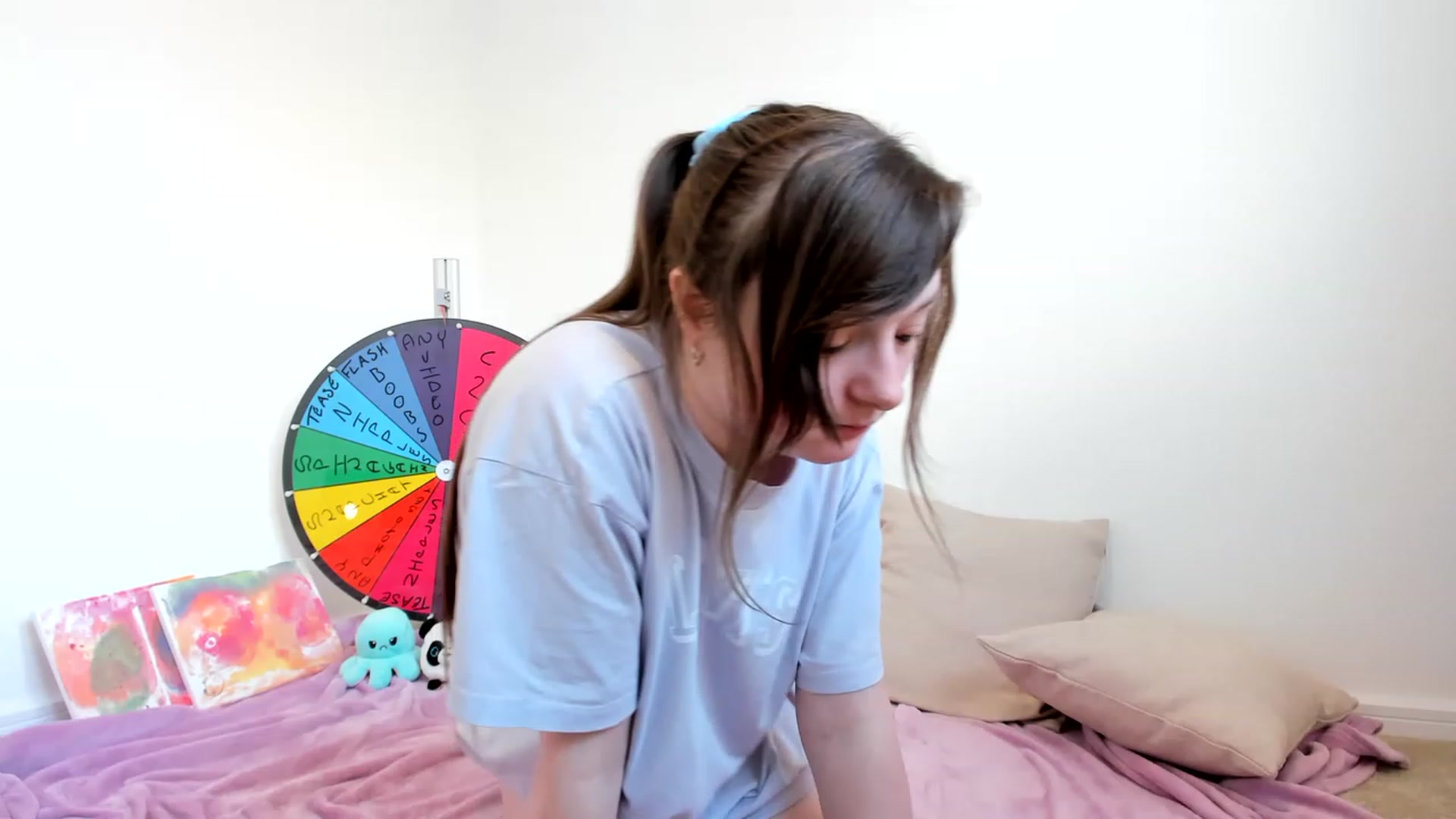 Gallery image thumbnail from JessieBear_'s myfreecams stream on, 04/25/2023, 17:54 image 19 of 20