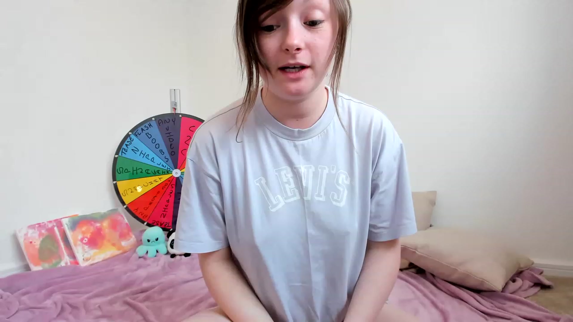 Gallery image thumbnail from JessieBear_'s myfreecams stream on, 04/25/2023, 17:54 image 17 of 20