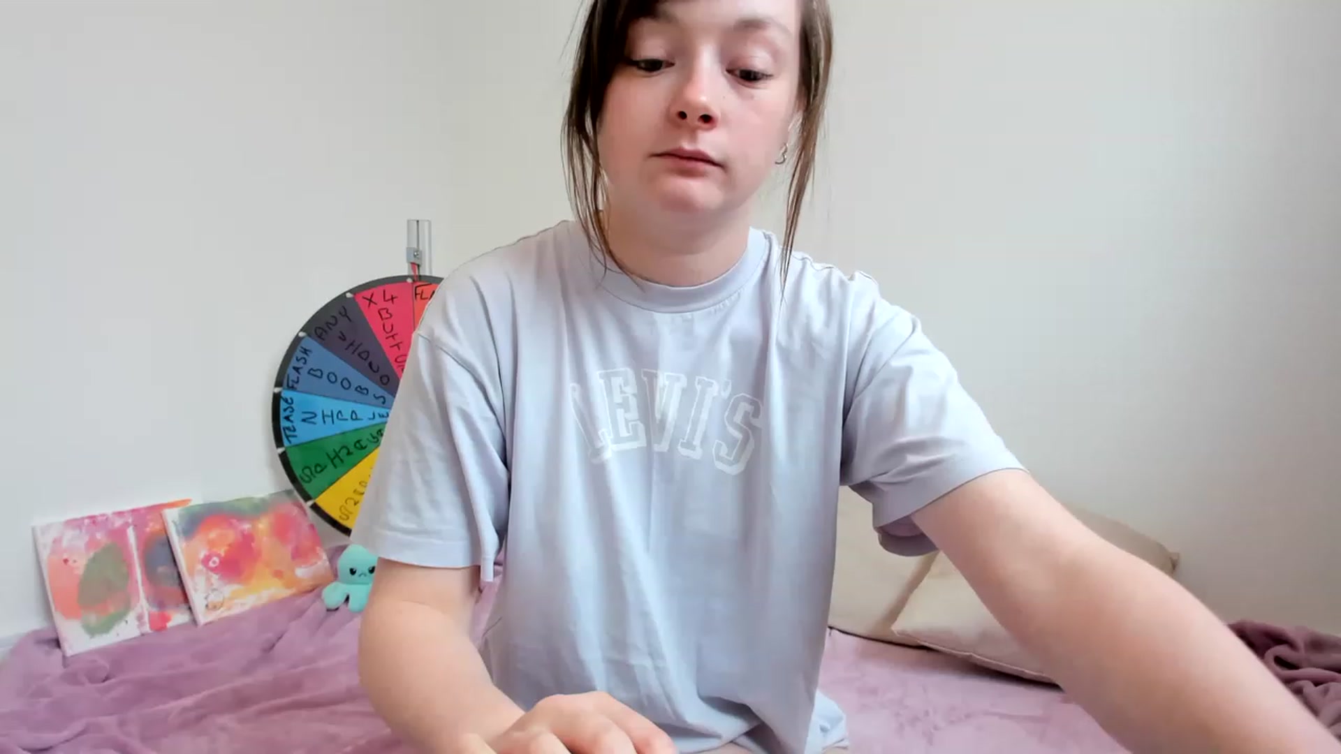 Gallery image thumbnail from JessieBear_'s myfreecams stream on, 05/02/2023, 15:01 image 11 of 20