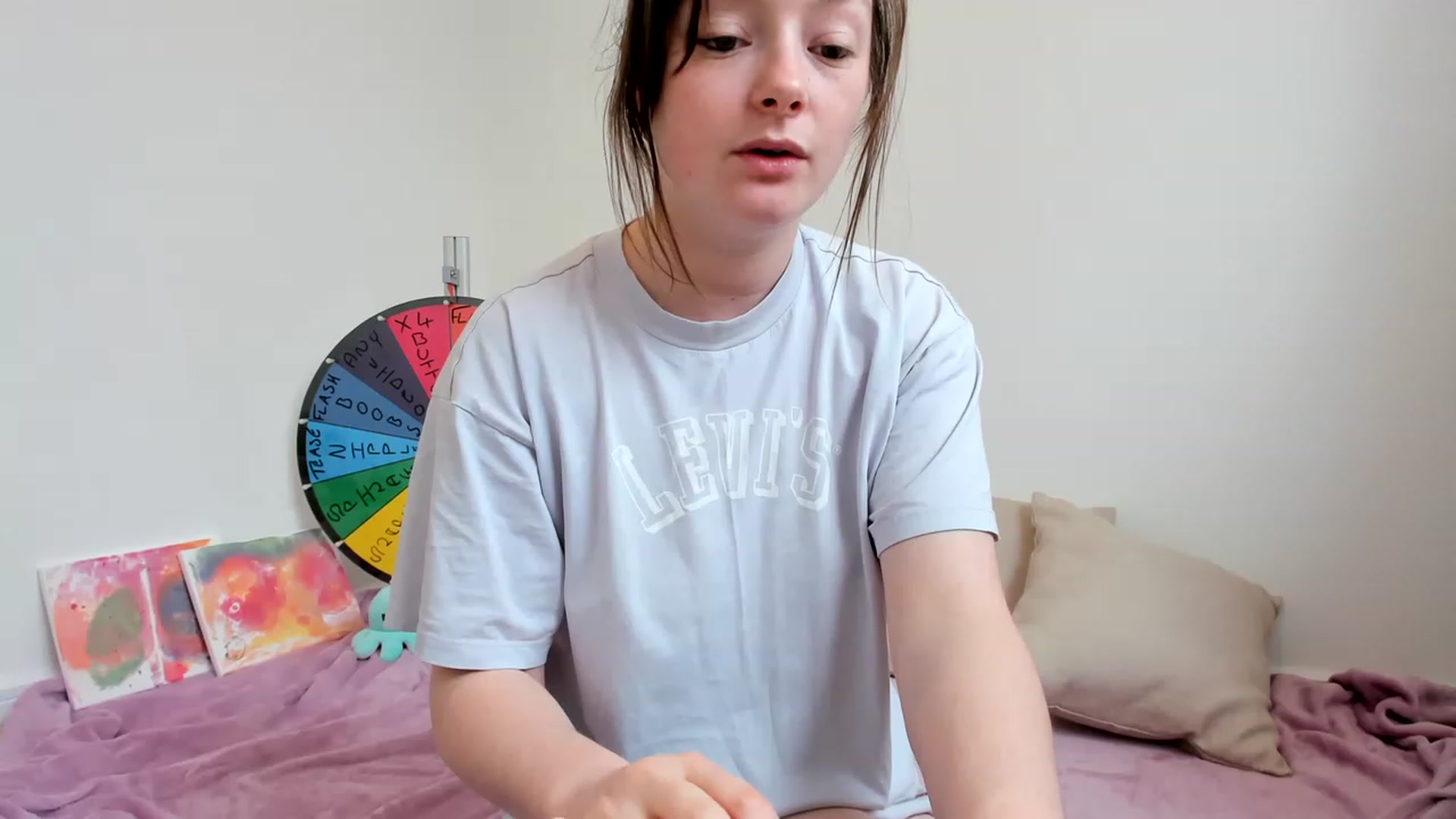 Gallery image thumbnail from JessieBear_'s myfreecams stream on, 05/02/2023, 15:01 image 8 of 20