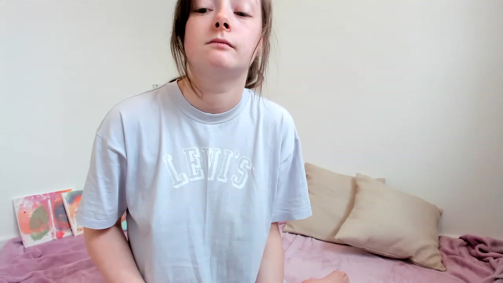 Gallery image thumbnail from JessieBear_'s myfreecams stream on, 05/02/2023, 15:01 image 6 of 20