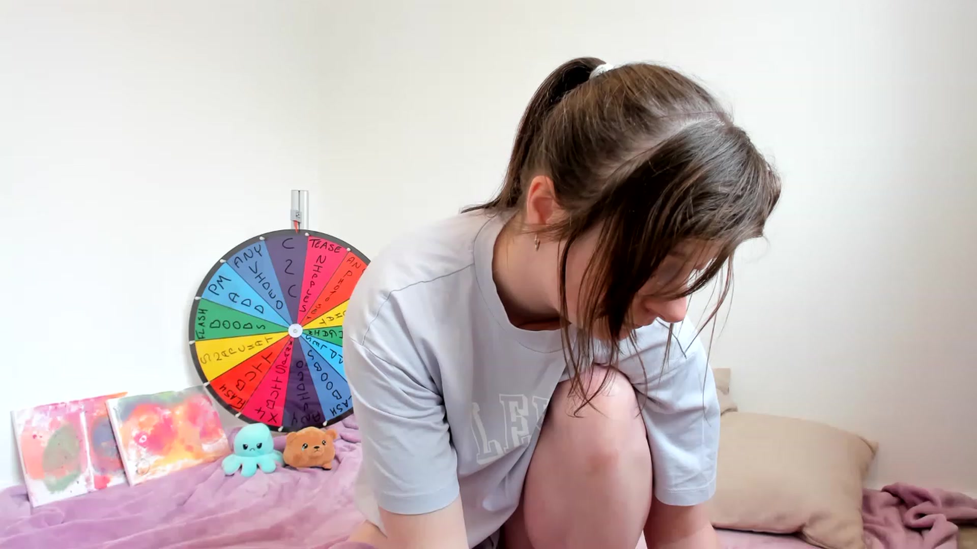 Gallery image thumbnail from JessieBear_'s myfreecams stream on, 05/02/2023, 17:23 image 3 of 20