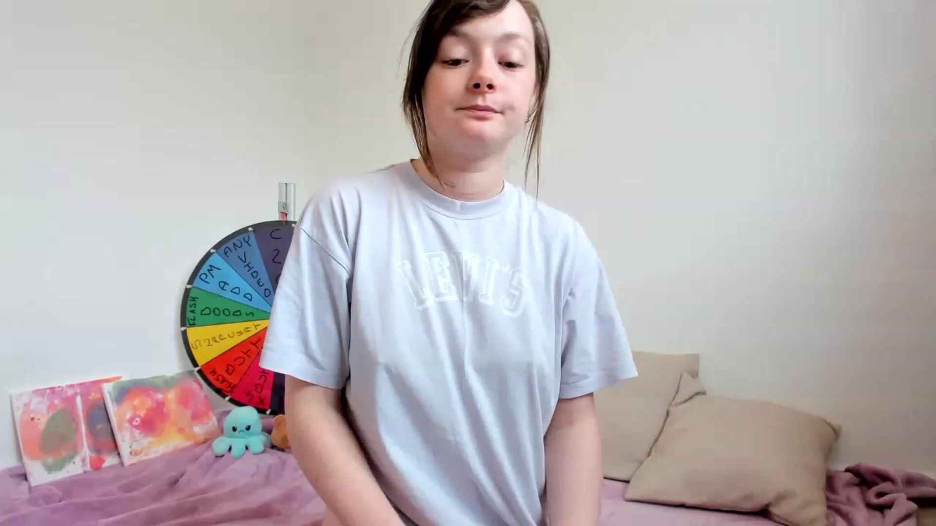 Gallery image thumbnail from JessieBear_'s myfreecams stream on, 05/02/2023, 17:23 image 6 of 20