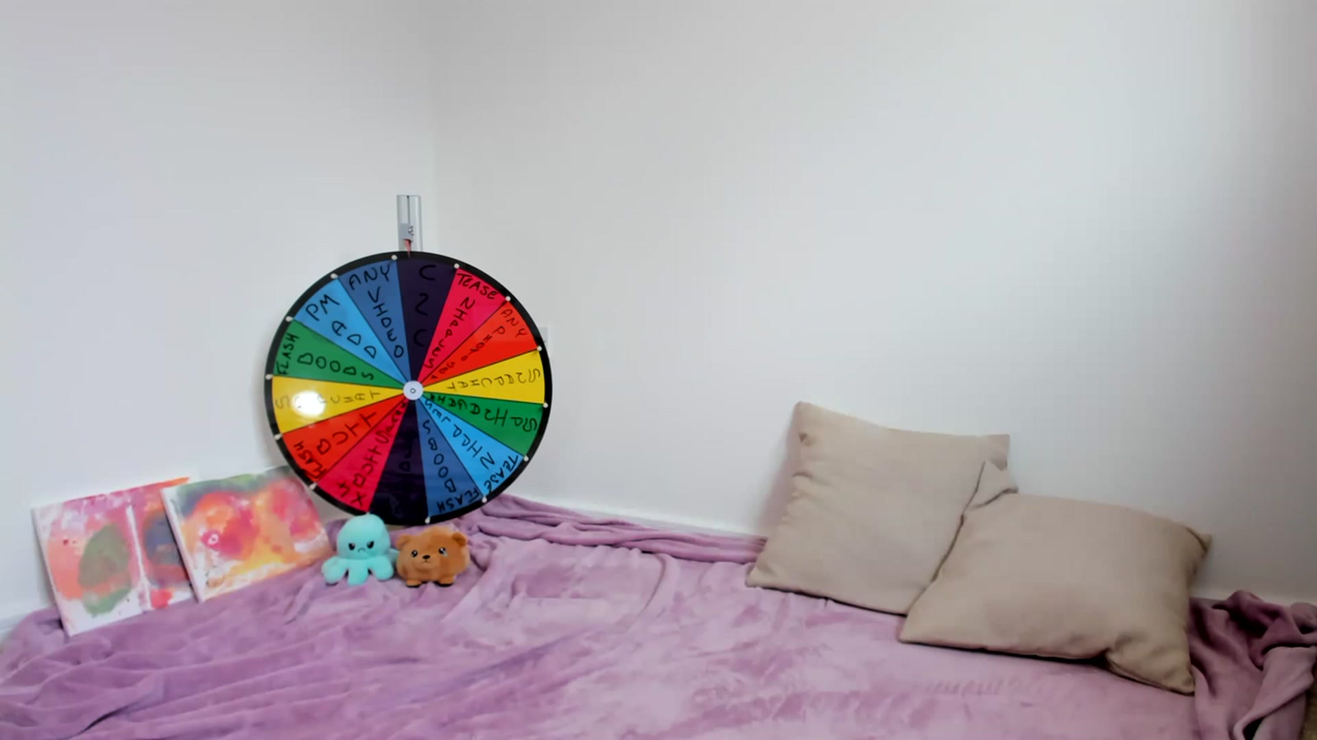 Gallery image thumbnail from JessieBear_'s myfreecams stream on, 05/03/2023, 12:45 image 20 of 20