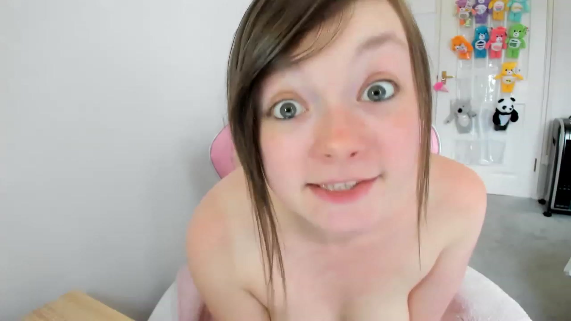 Gallery image thumbnail from JessieBear_'s myfreecams stream on, 05/12/2023, 17:11 image 7 of 20
