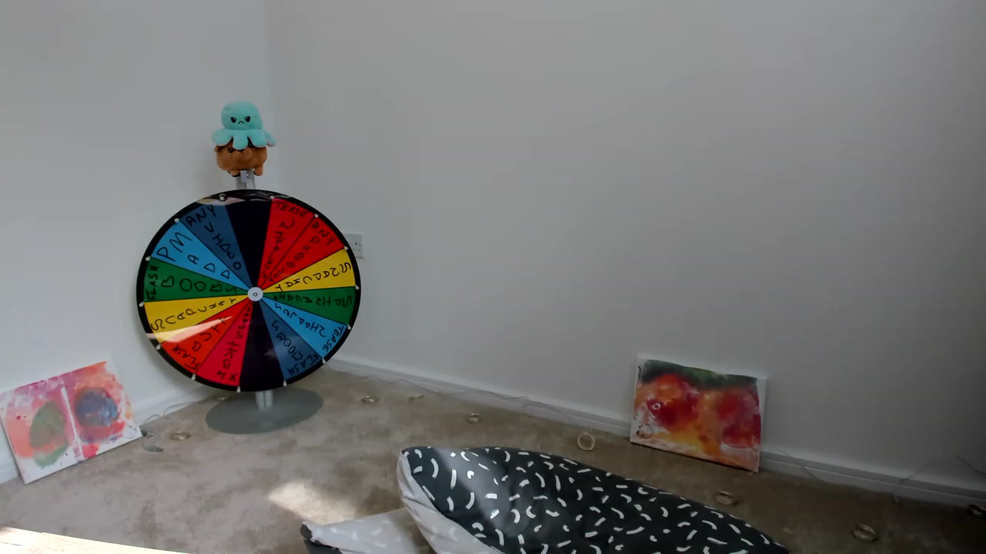 Gallery image thumbnail from JessieBear_'s myfreecams stream on, 05/26/2023, 09:30 image 14 of 20